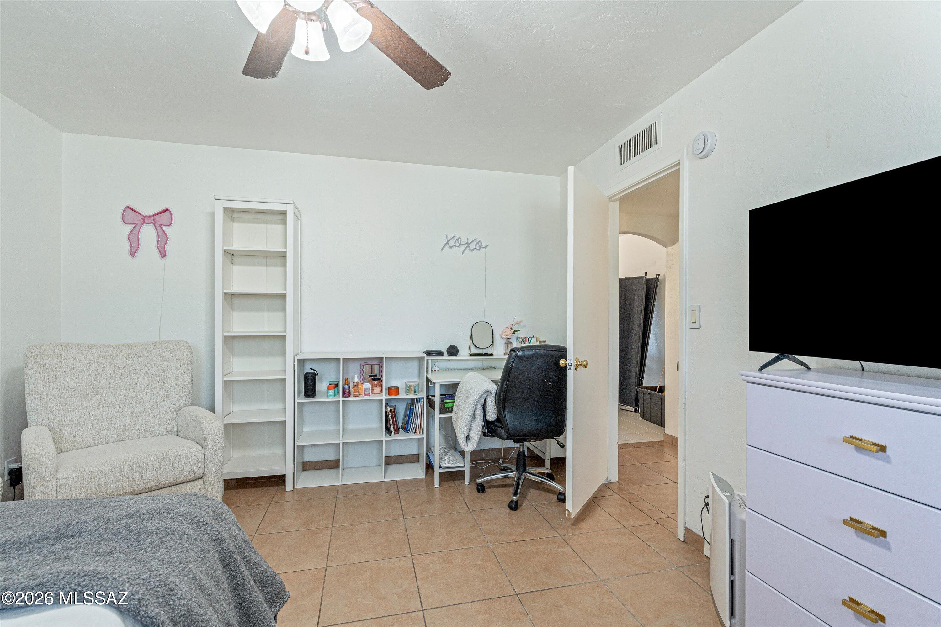 Country Club Heights - Residential