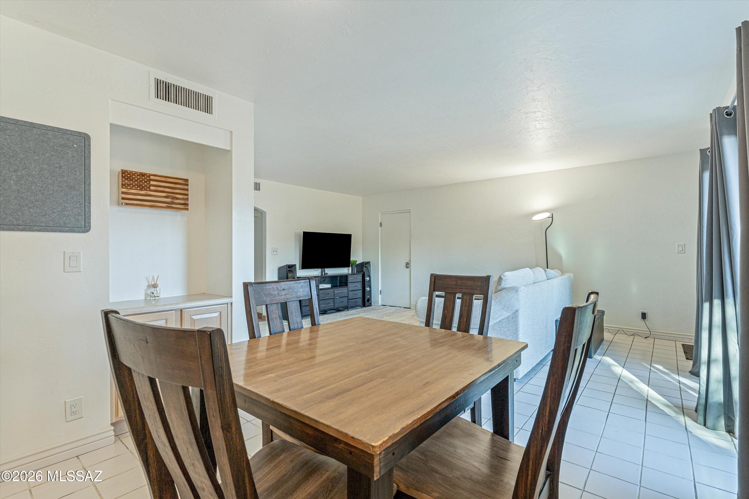 Country Club Heights - Residential