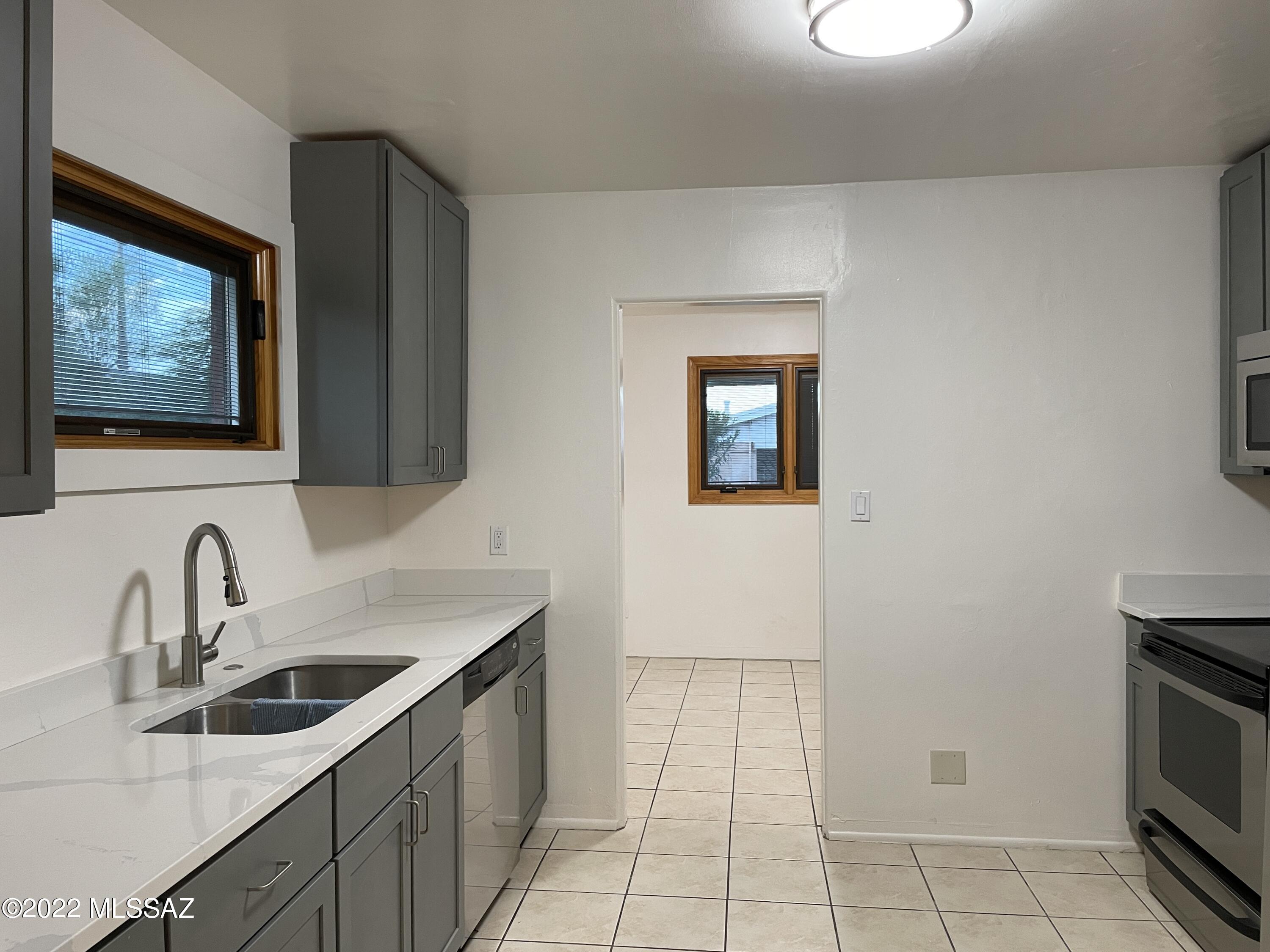 El Cortez Heights - Residential Lease