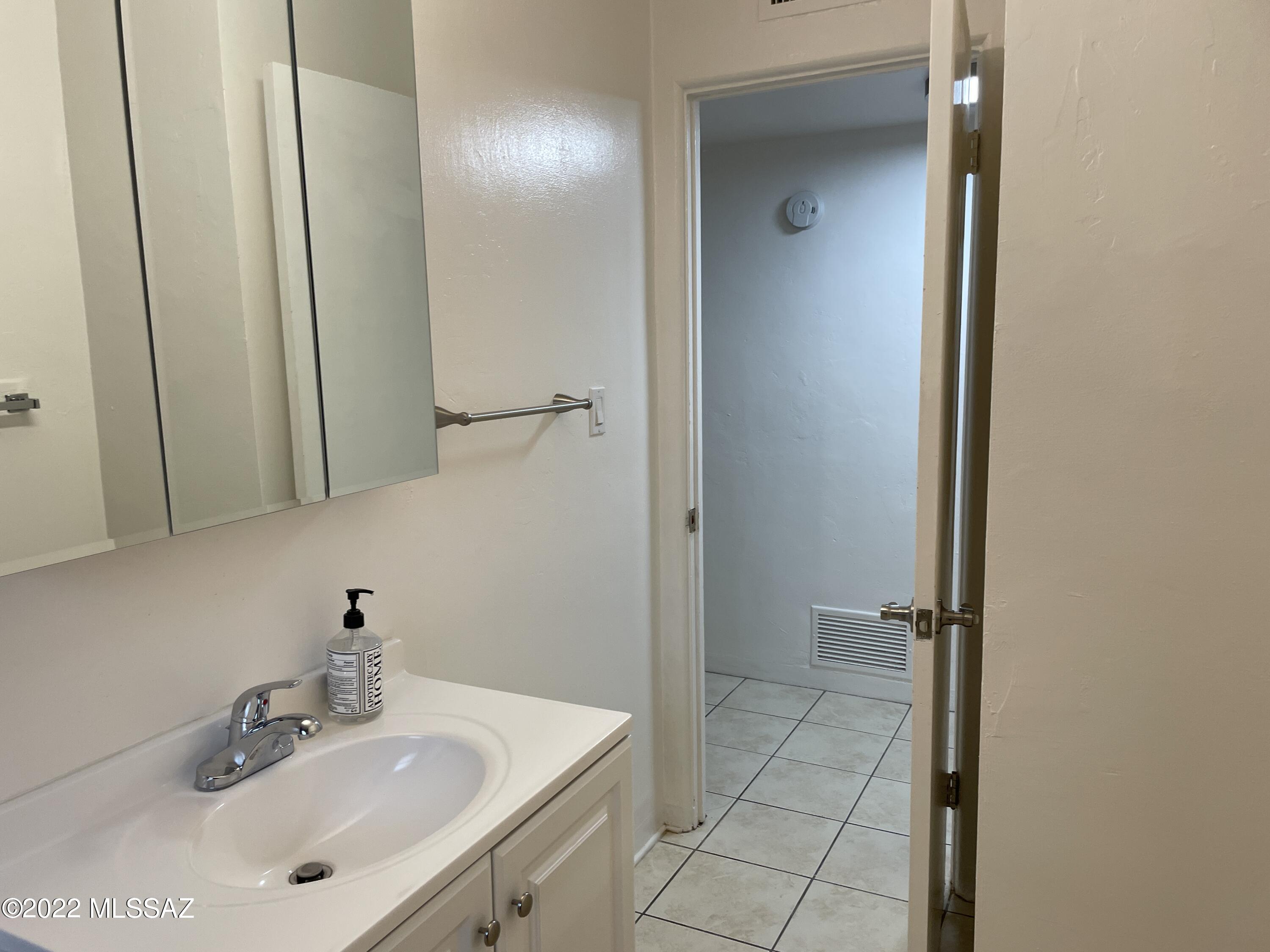 El Cortez Heights - Residential Lease