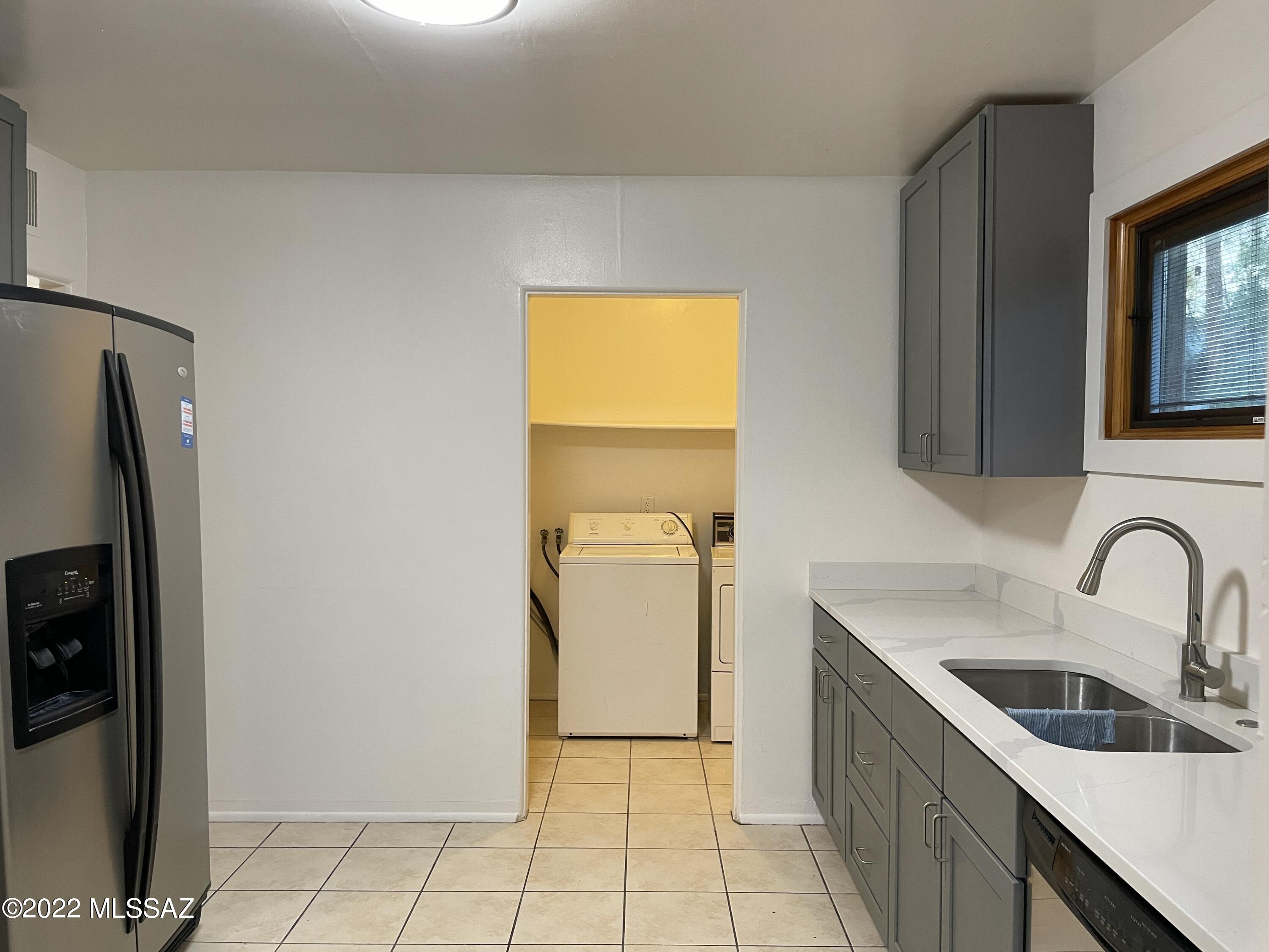El Cortez Heights - Residential Lease