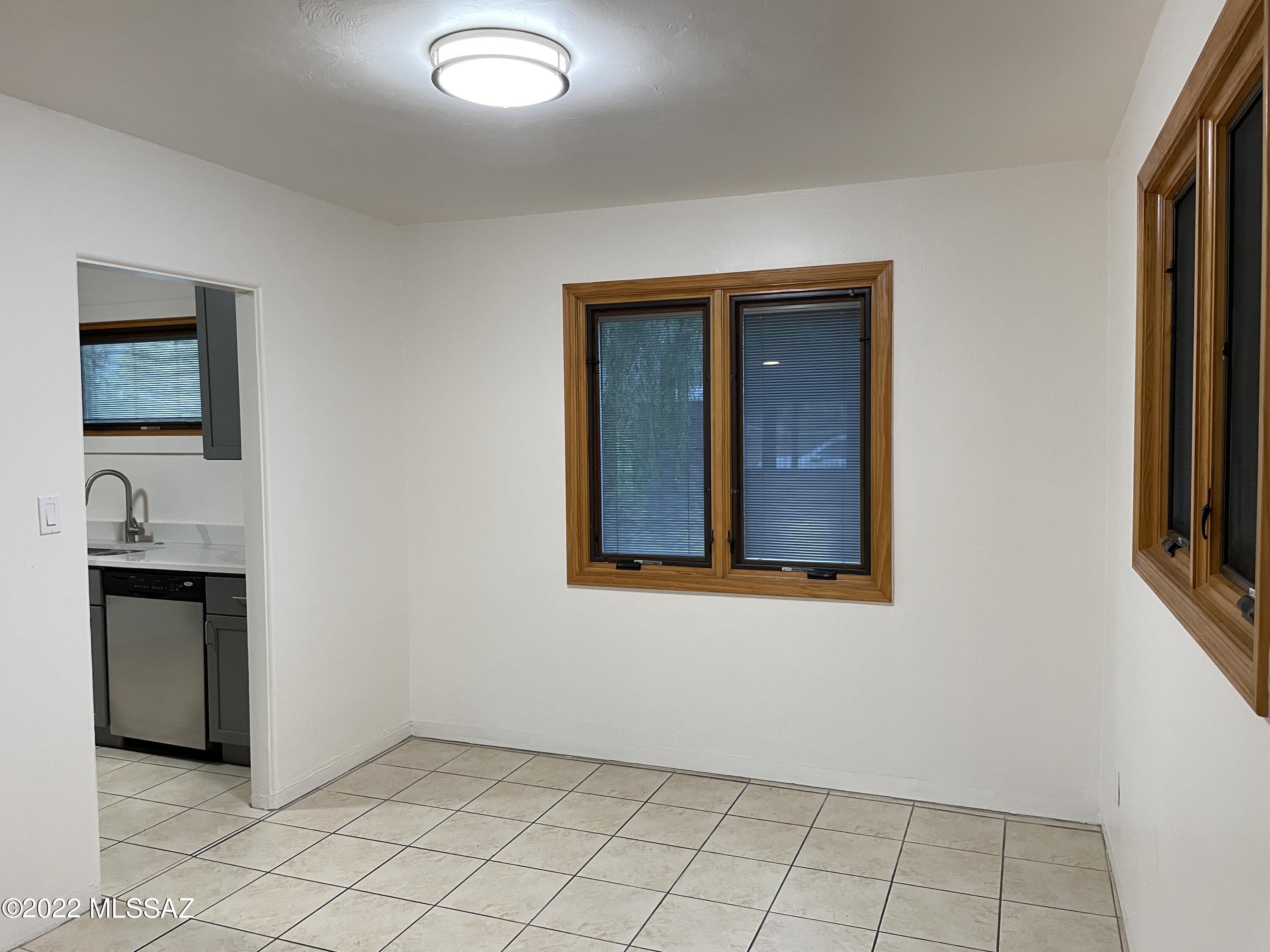 El Cortez Heights - Residential Lease