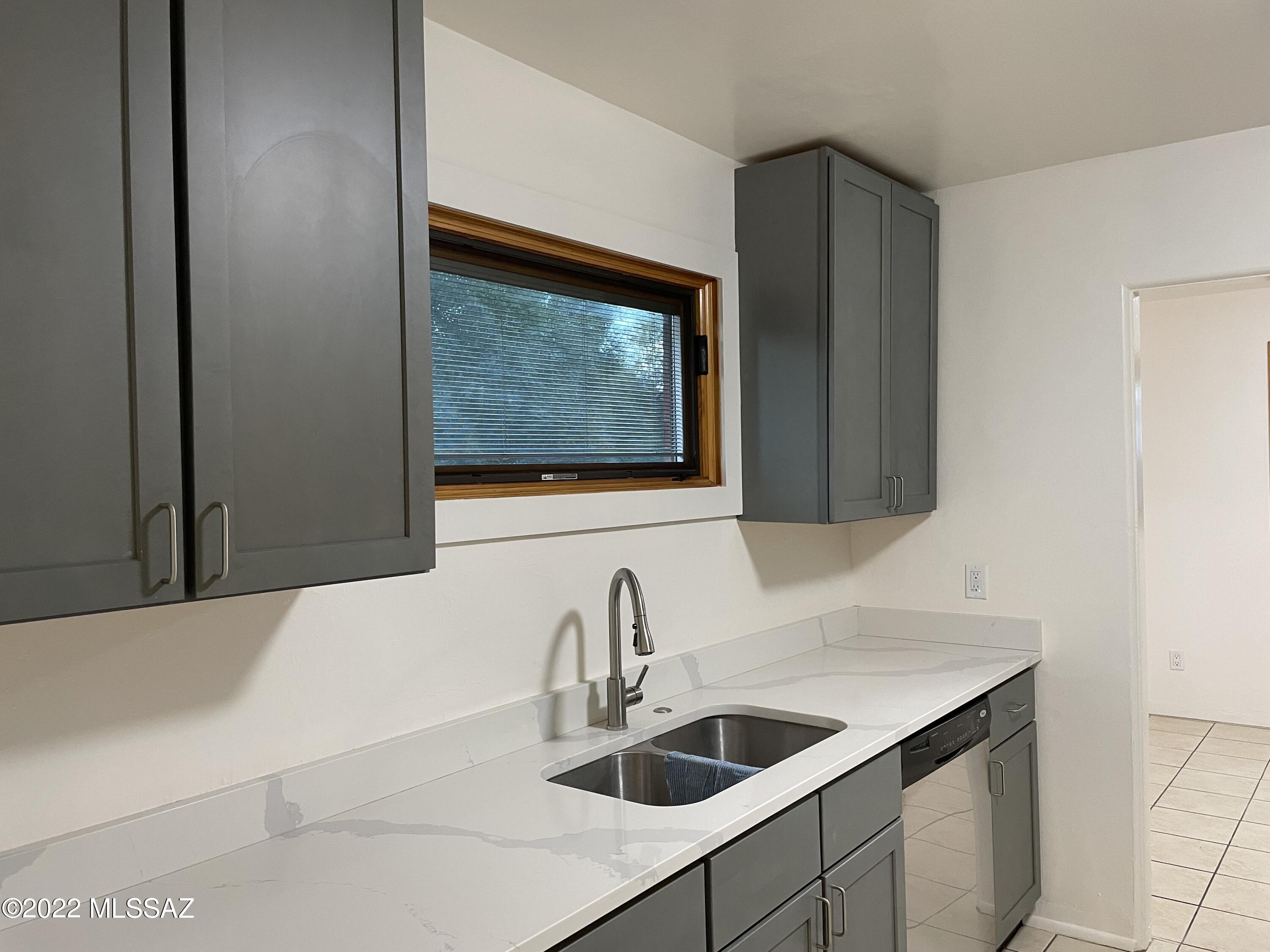 El Cortez Heights - Residential Lease