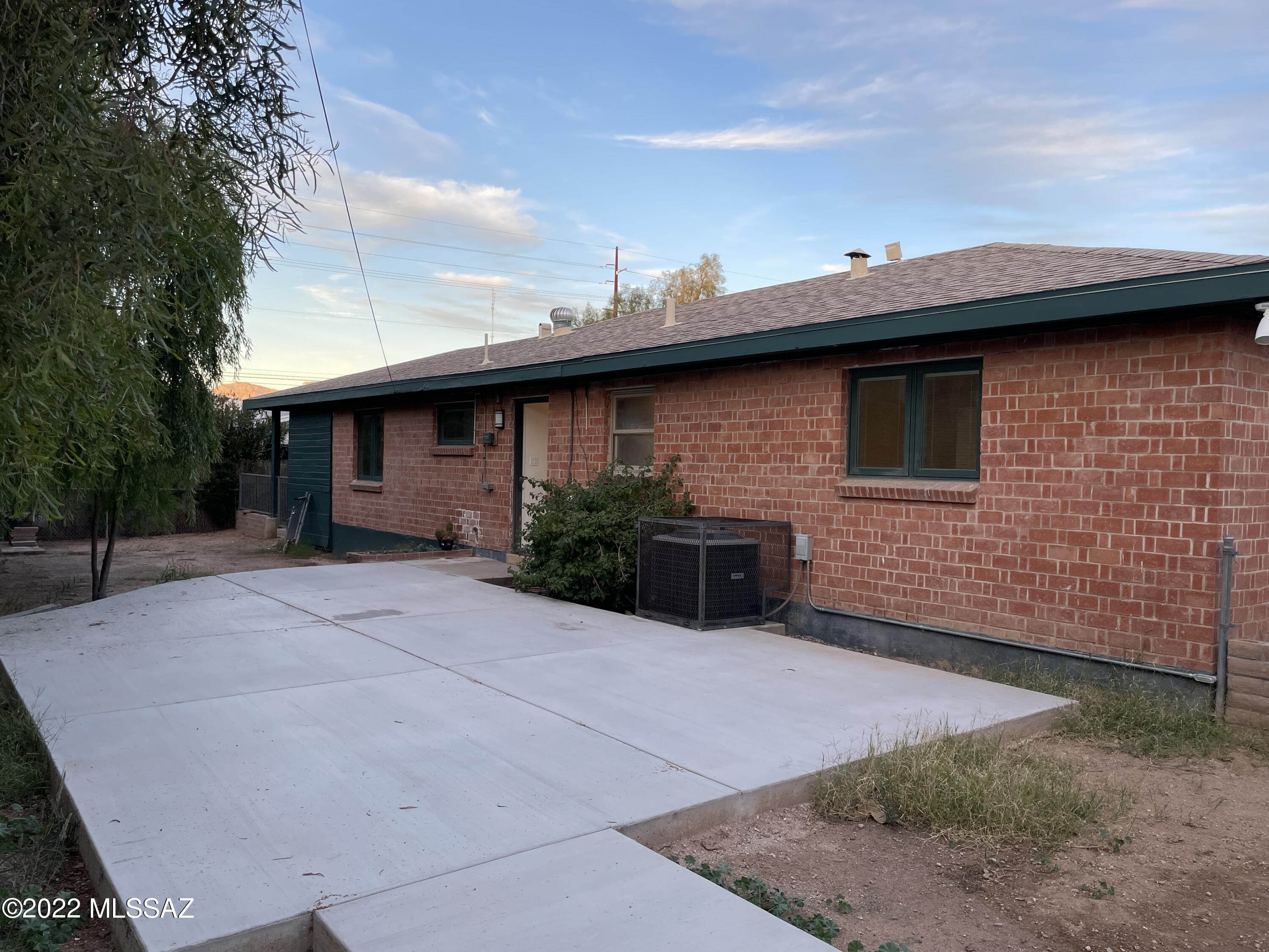 El Cortez Heights - Residential Lease
