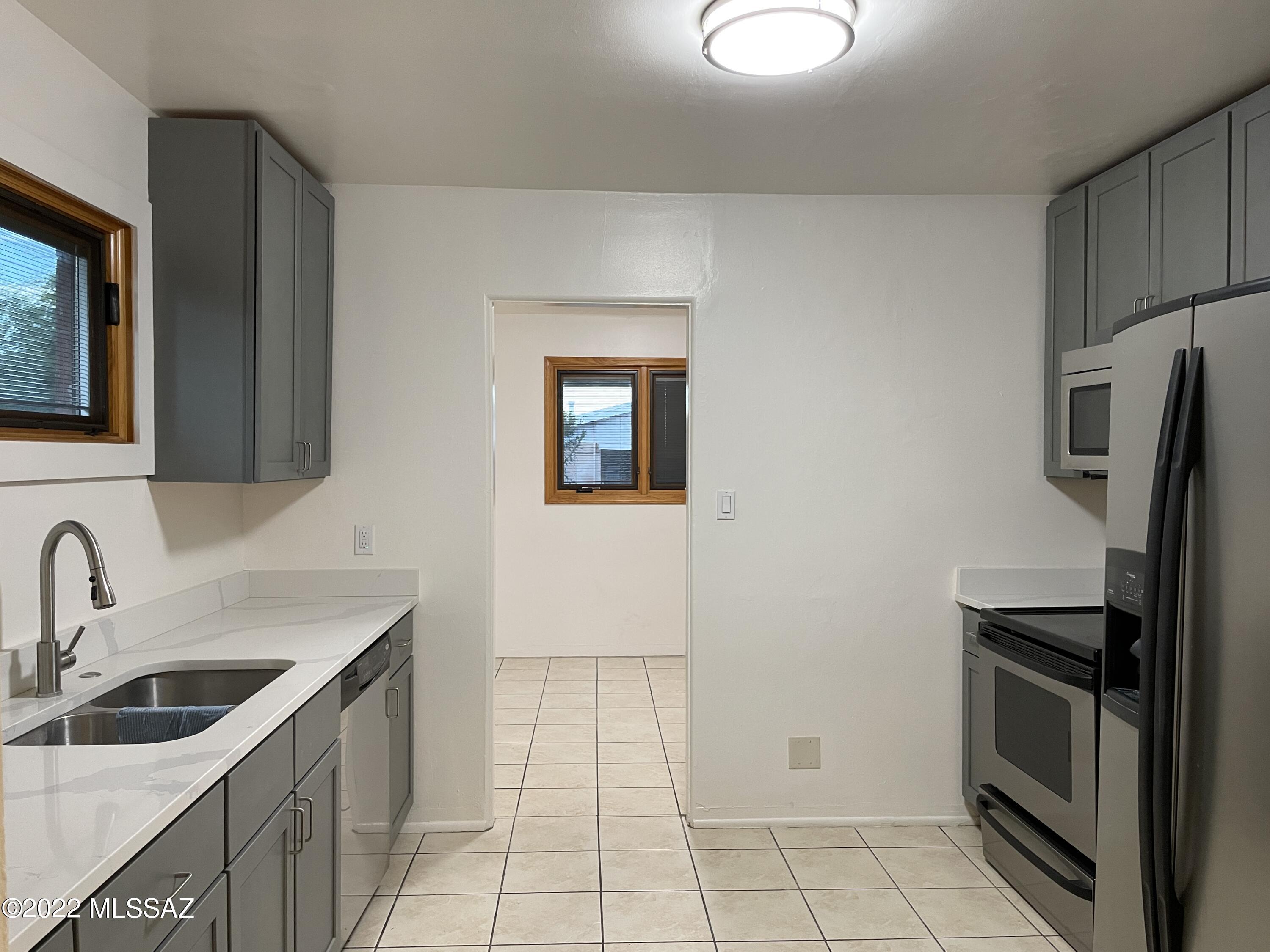 El Cortez Heights - Residential Lease