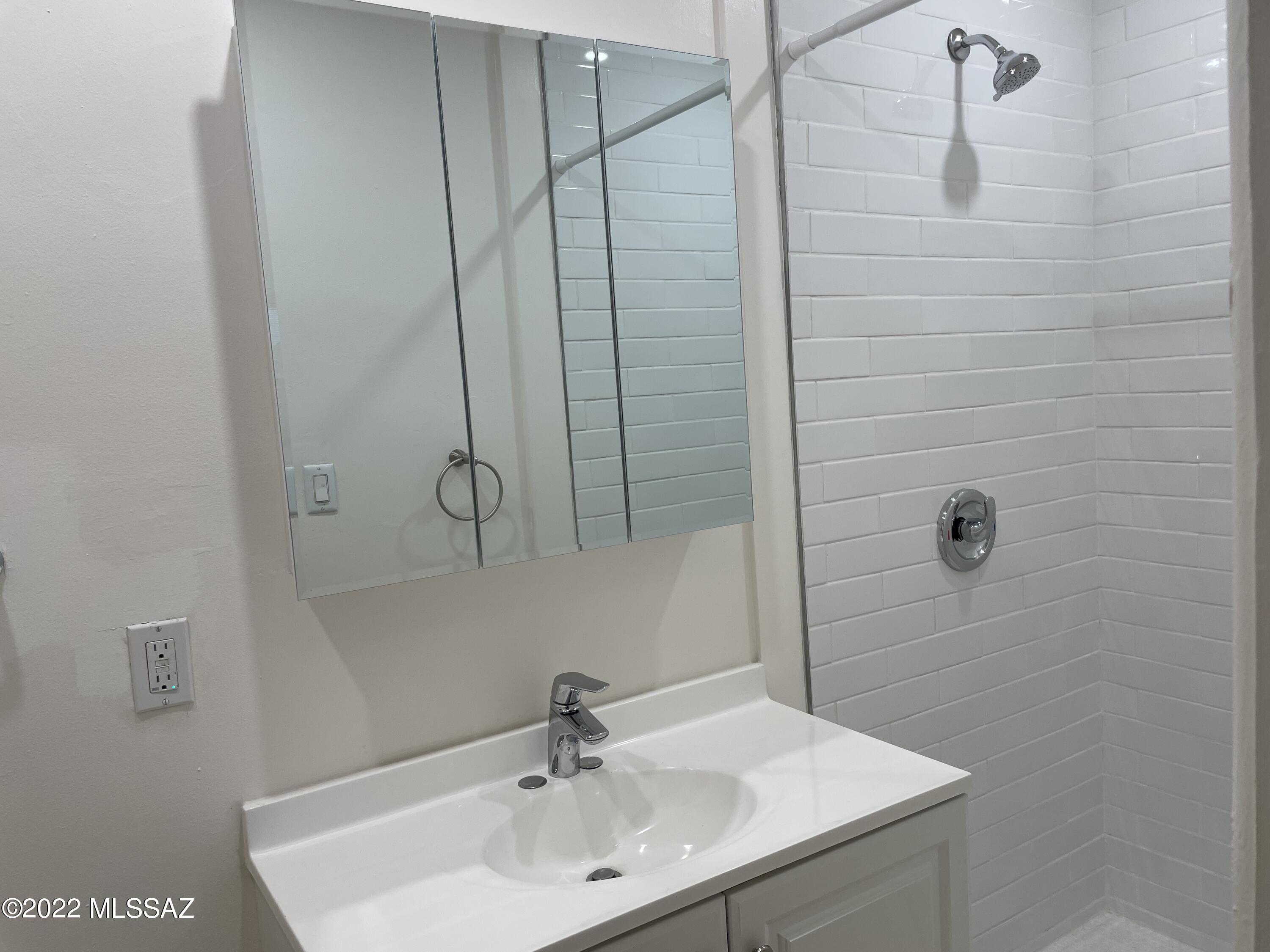 El Cortez Heights - Residential Lease