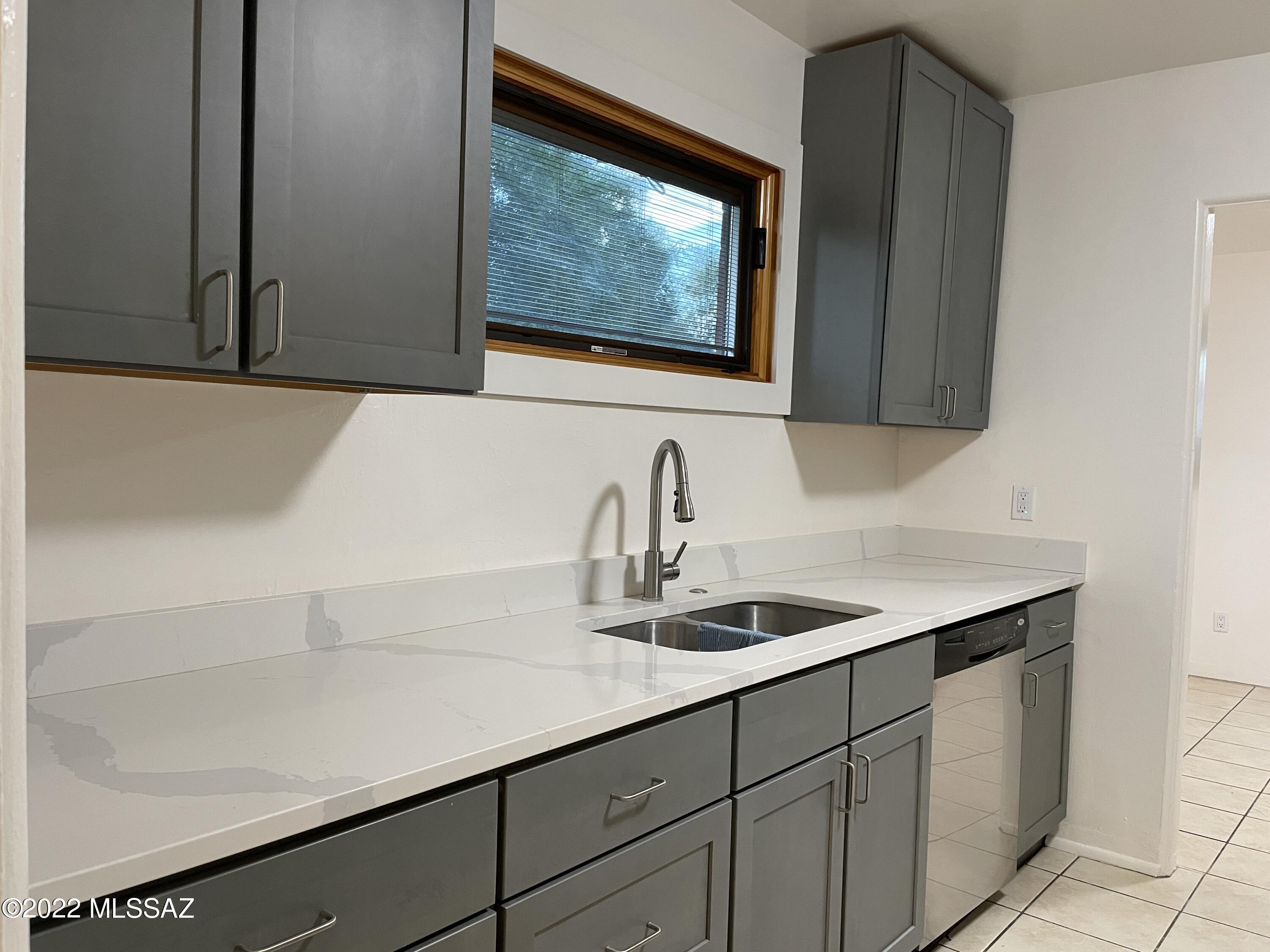 El Cortez Heights - Residential Lease