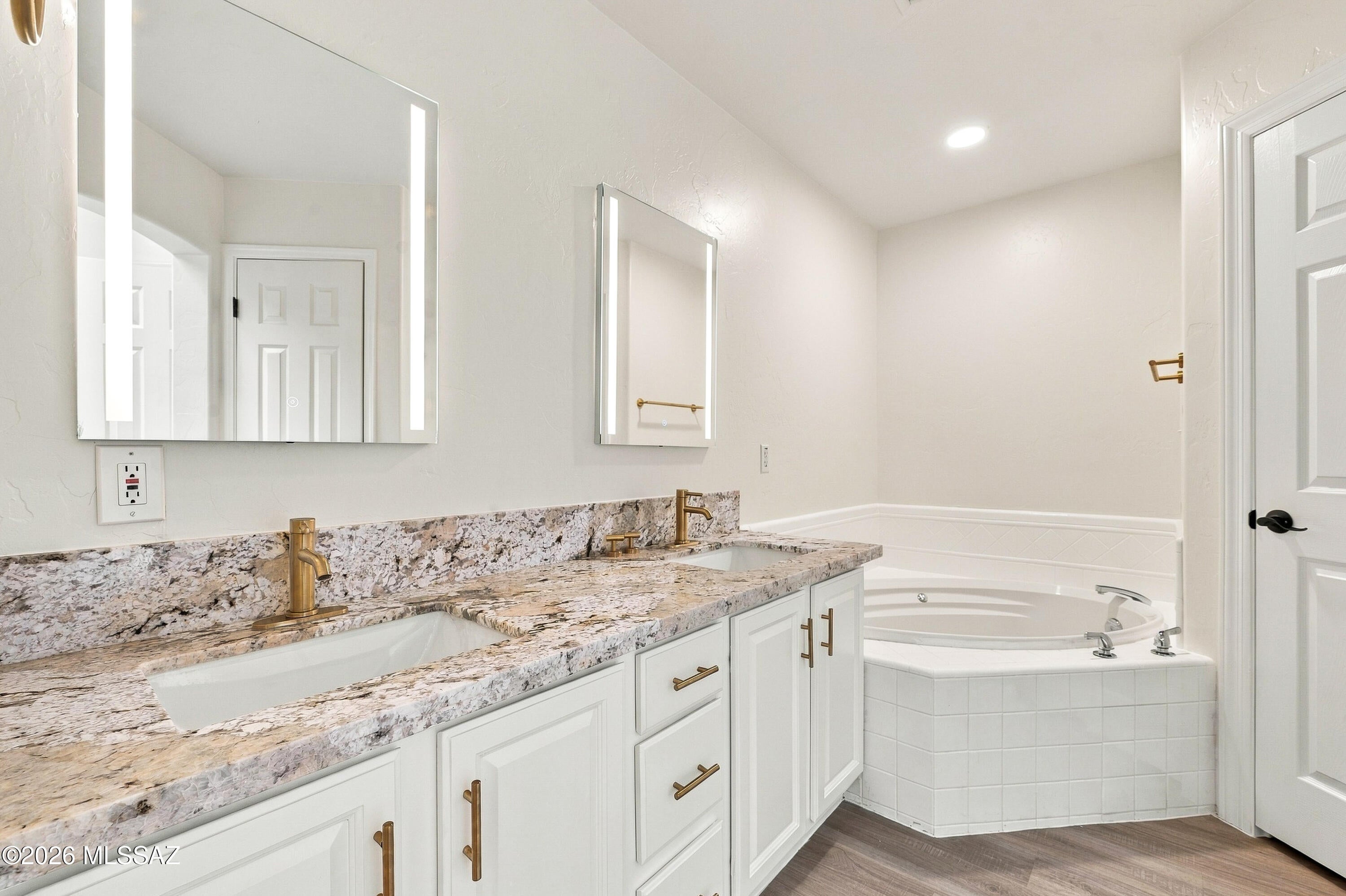 Deer Run At Ventana Canyon (1-23) - Residential