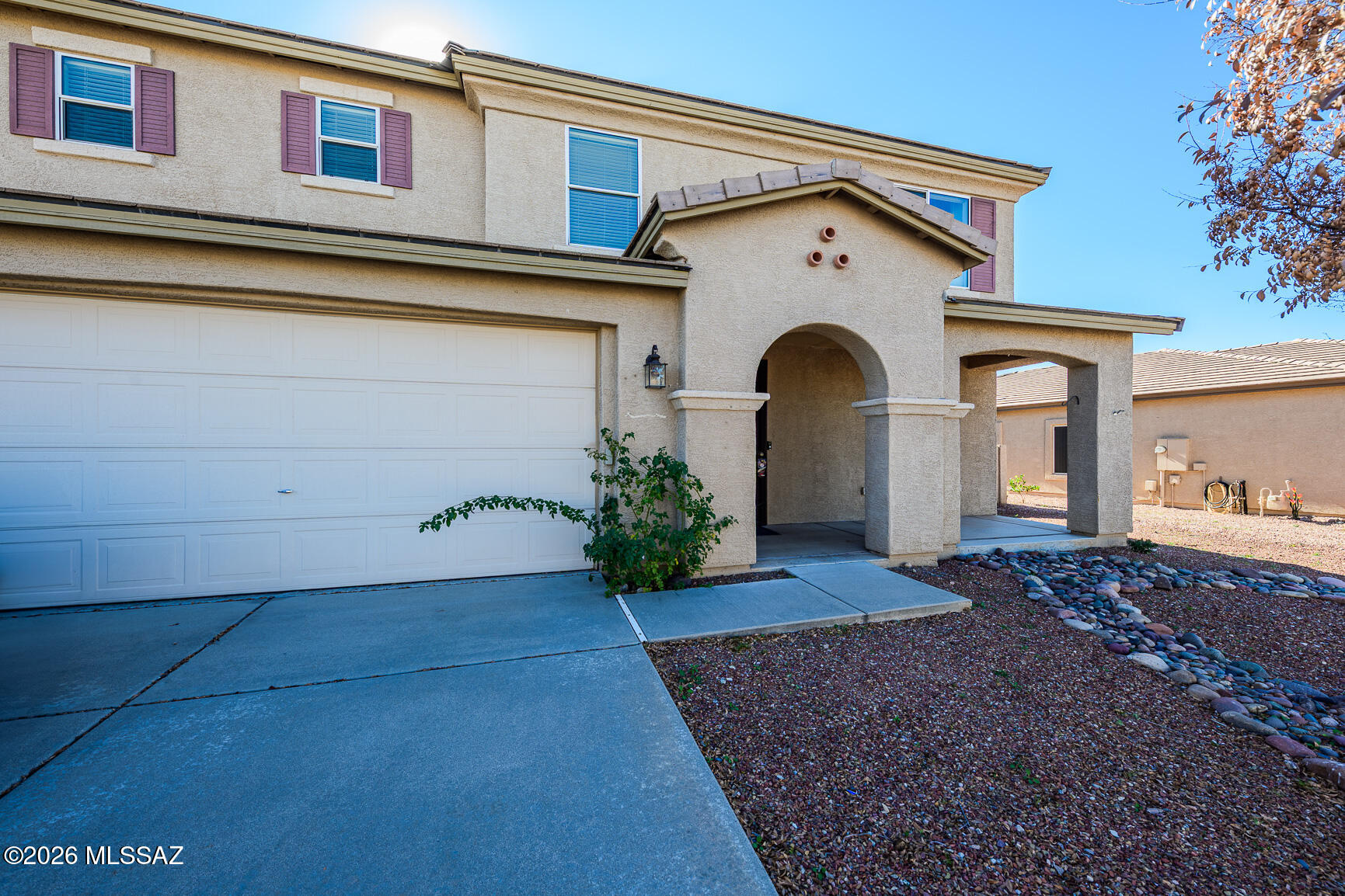 Black Horse (1-411) - Residential