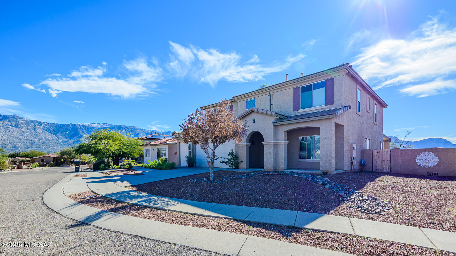 Pre approved short sale! Welcome home with mountain views to the desirable neighborhood of Black Horse Ranch. Loads of room for family and entertaining, this 2,760 sq ft, two story home has it all; 4 bedrooms, 3 baths, living room, dining room, separate family room, gourmet kitchen, loft, and 3 car garage. The gourmet kitchen has ss appliances, dishwasher, microwave, huge granite island, a large walk-in pantry and is open to the family room/dining area. The large, covered patio is perfect for family BBQ's and rear yard has plenty of room to build a pool and is open for kids play. This gem is close to the wonderful community park!