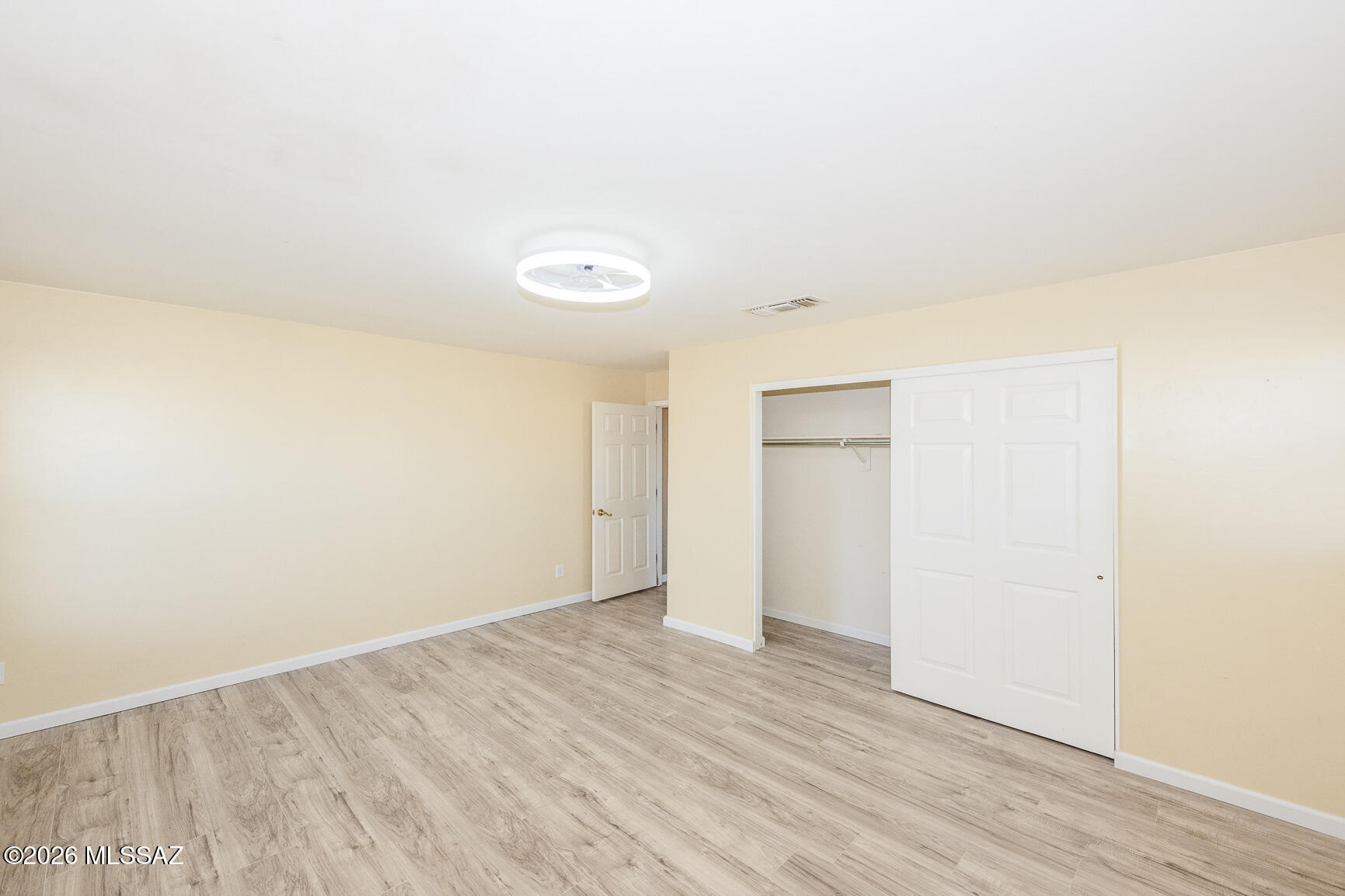 Black Horse (1-411) - Residential