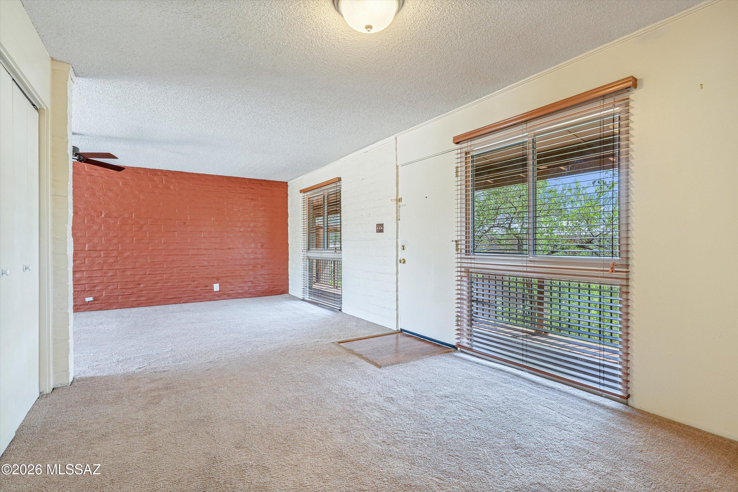Cancha Del Golf - Residential