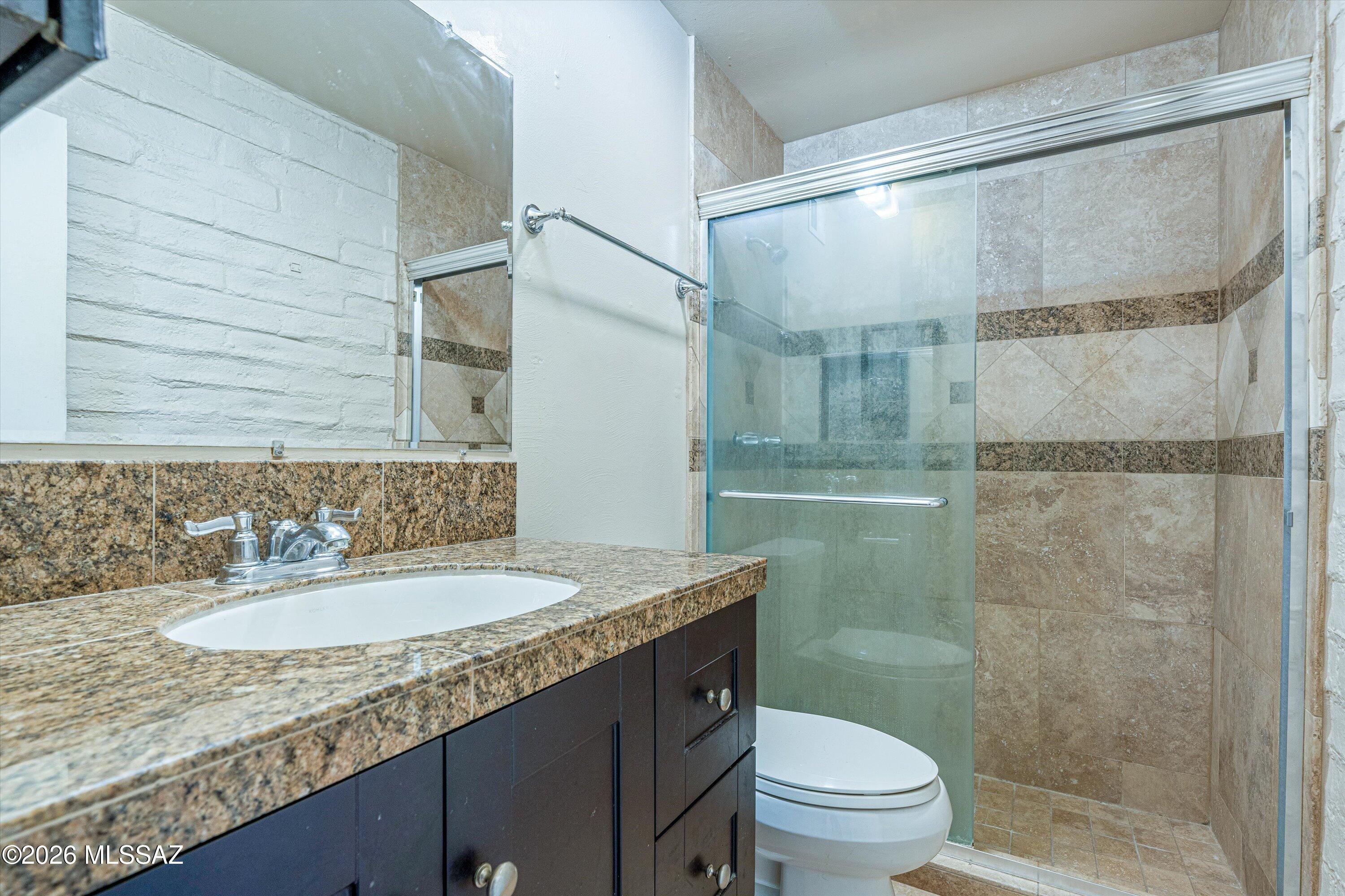 Cancha Del Golf - Residential