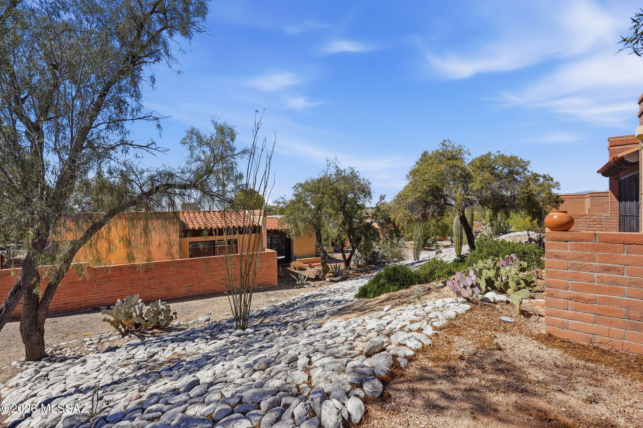 La Cholla Hills(1-313) - Residential