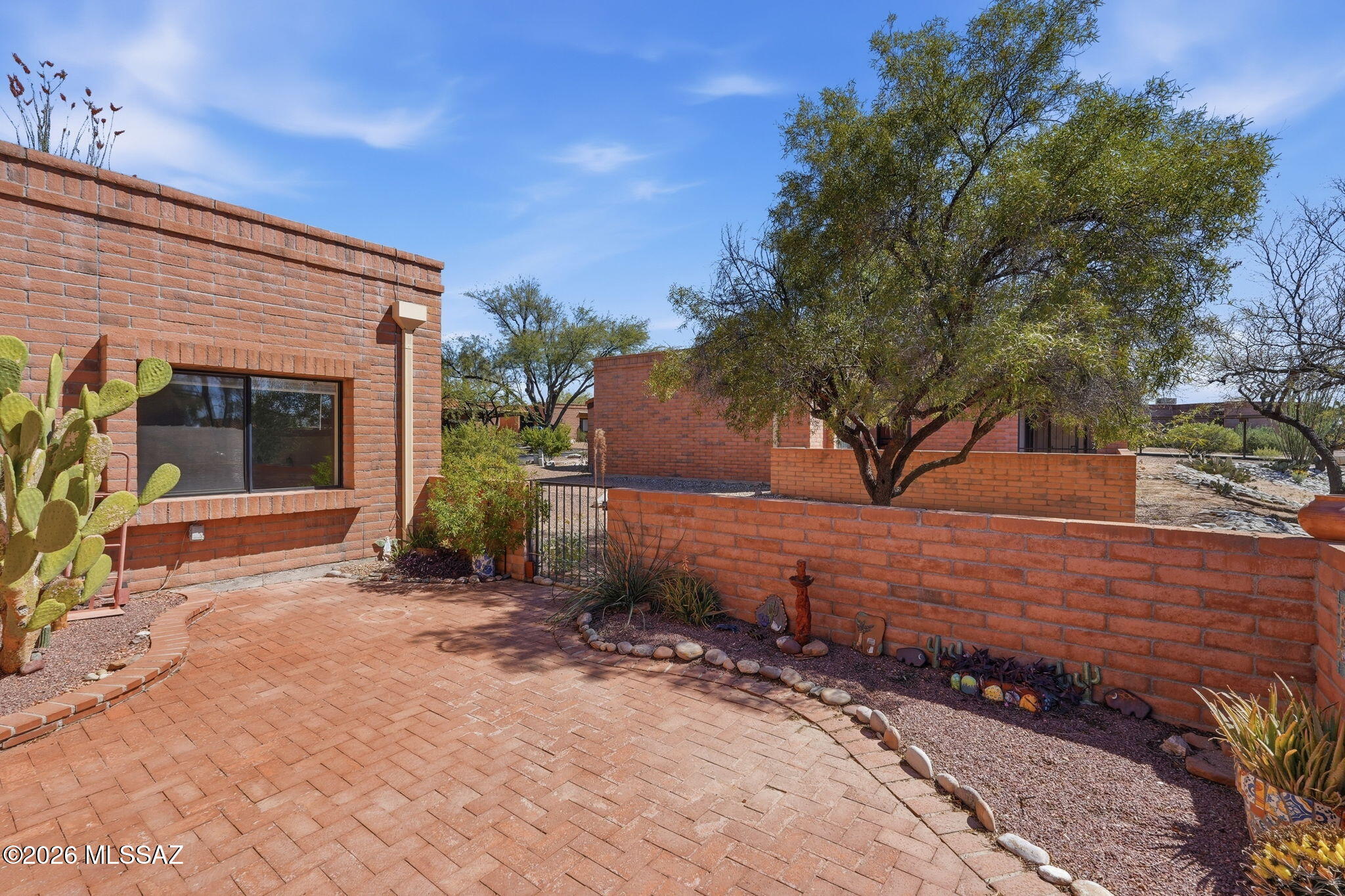 La Cholla Hills(1-313) - Residential