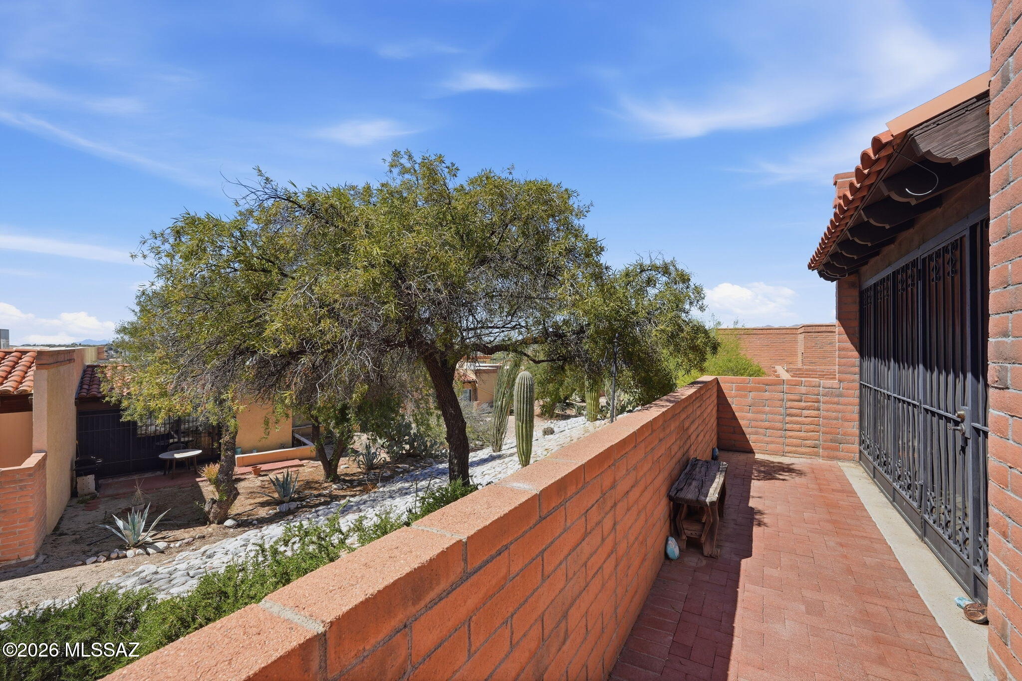 La Cholla Hills(1-313) - Residential