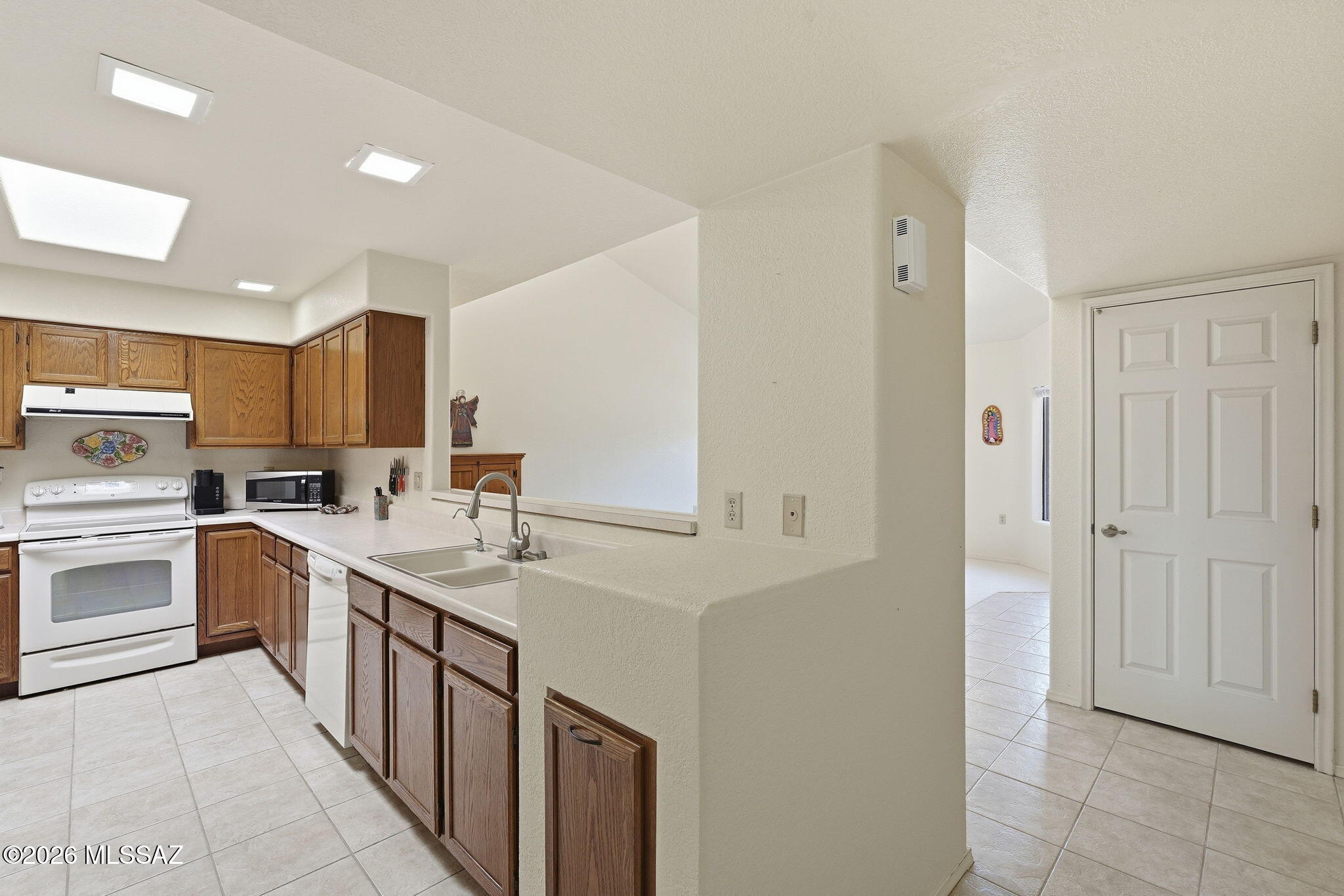 La Cholla Hills(1-313) - Residential