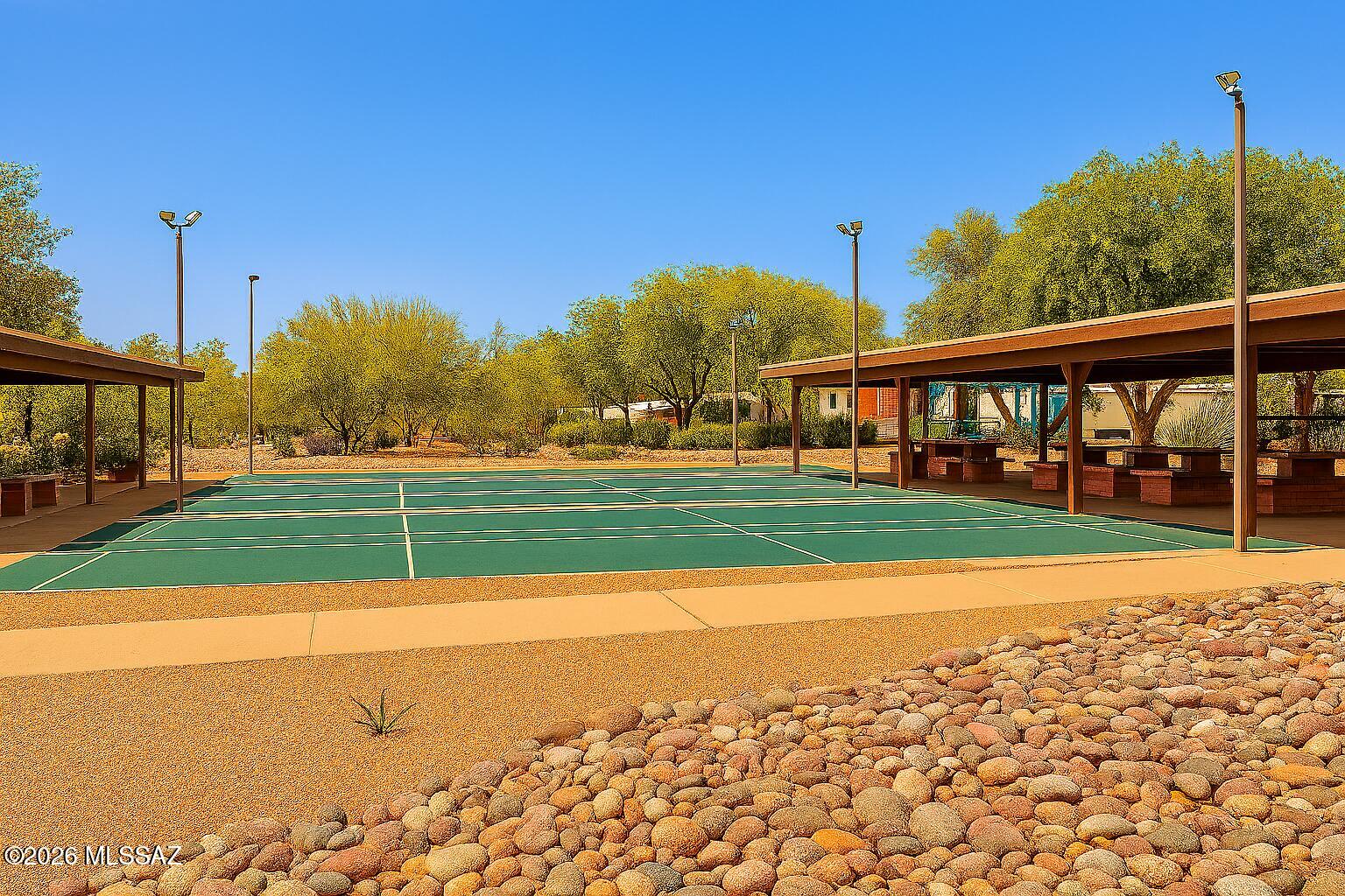 Green Valley Townhouses NO.7 - Residential