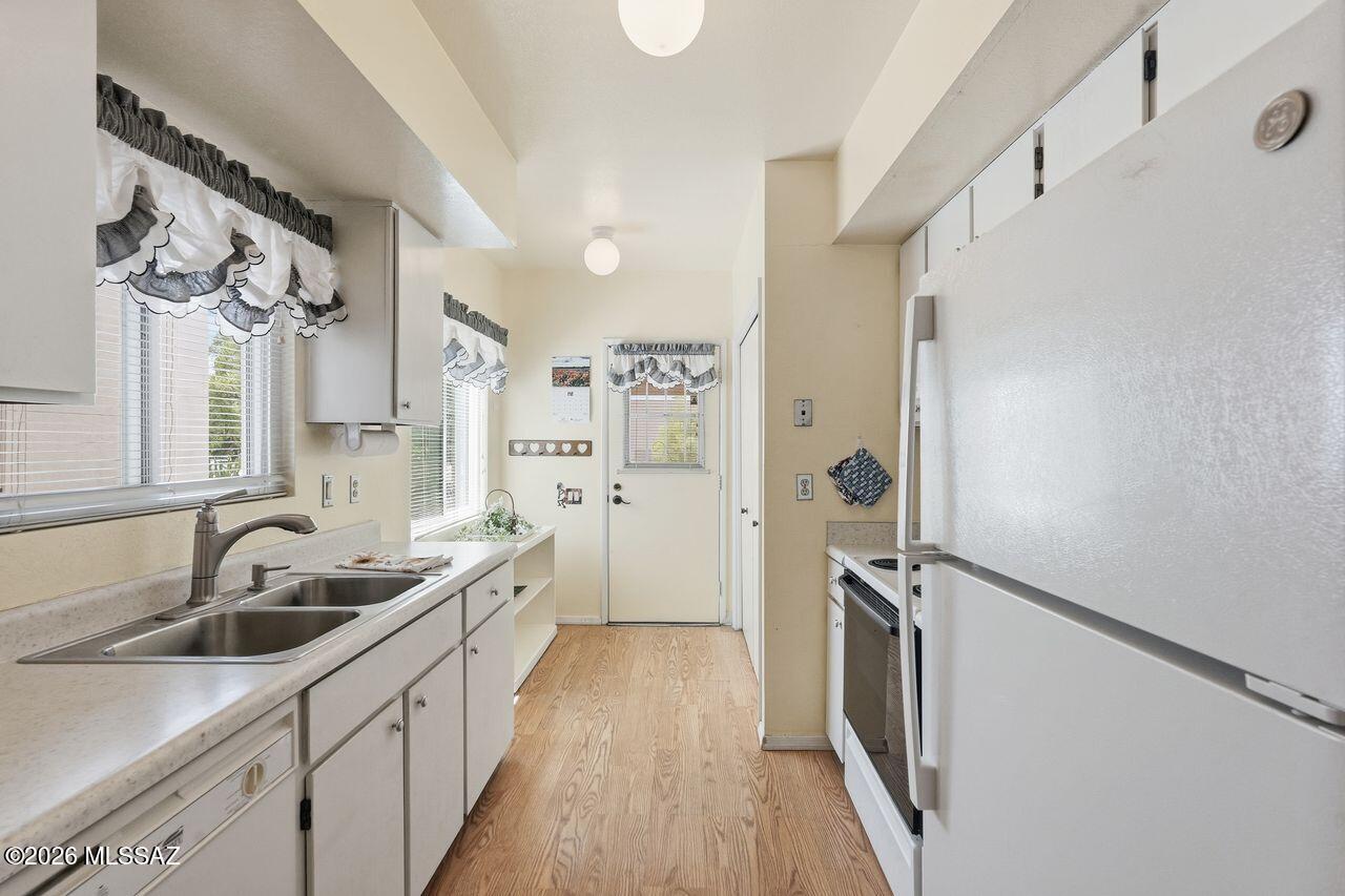 Green Valley Townhouses NO.7 - Residential