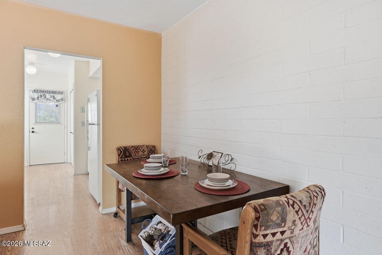 Green Valley Townhouses NO.7 - Residential