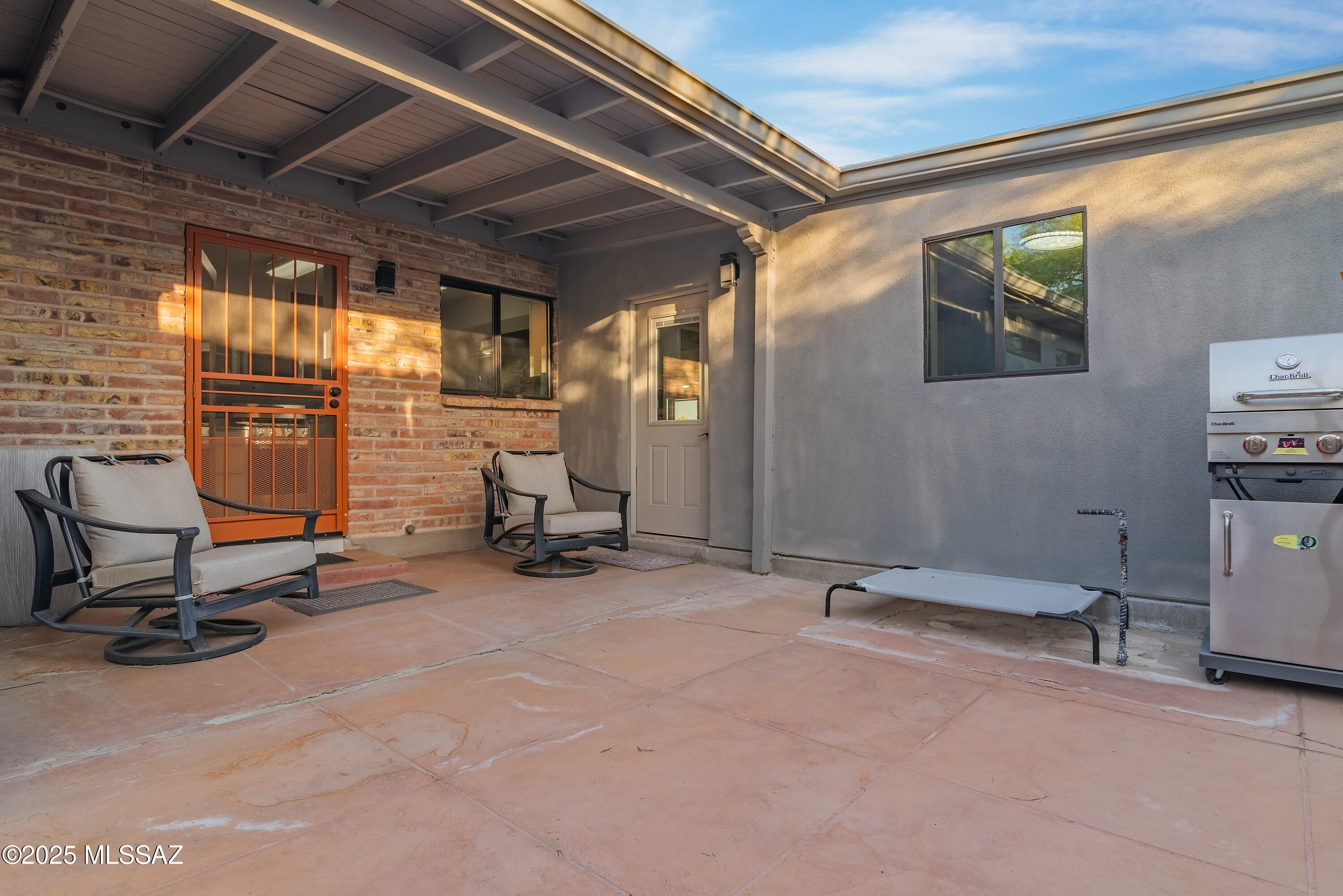Unsubdivided - Residential Lease