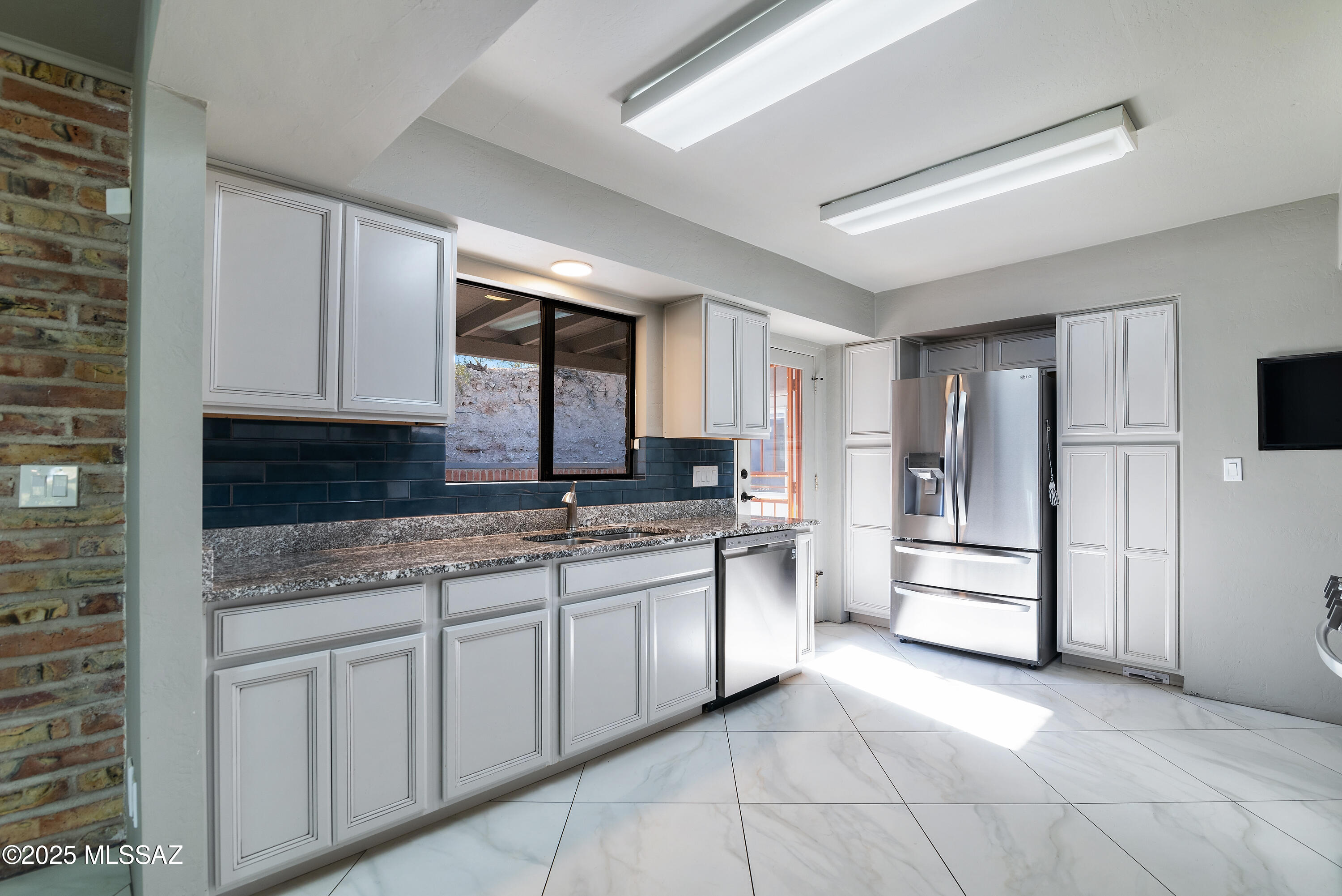 Unsubdivided - Residential Lease