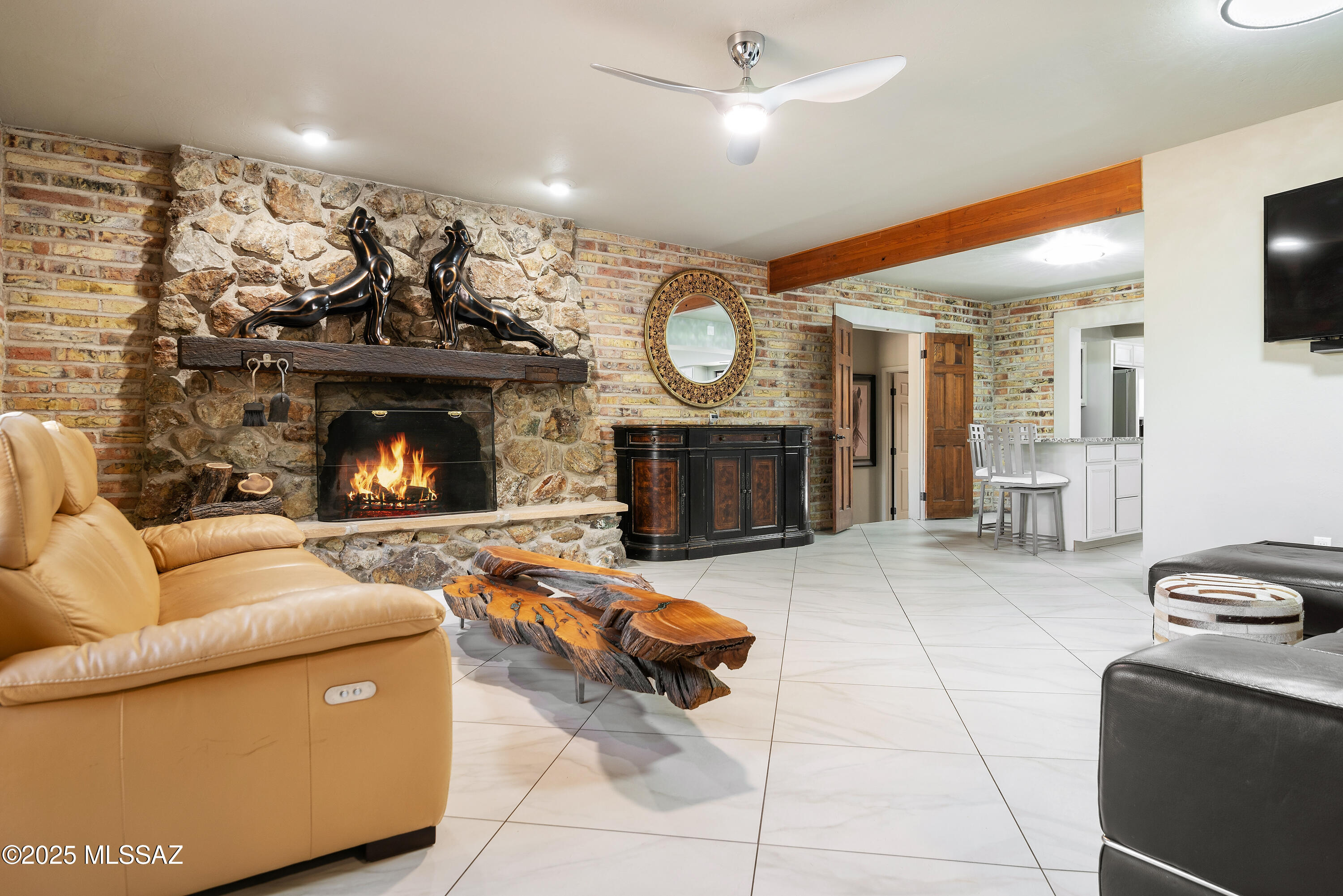 Unsubdivided - Residential Lease