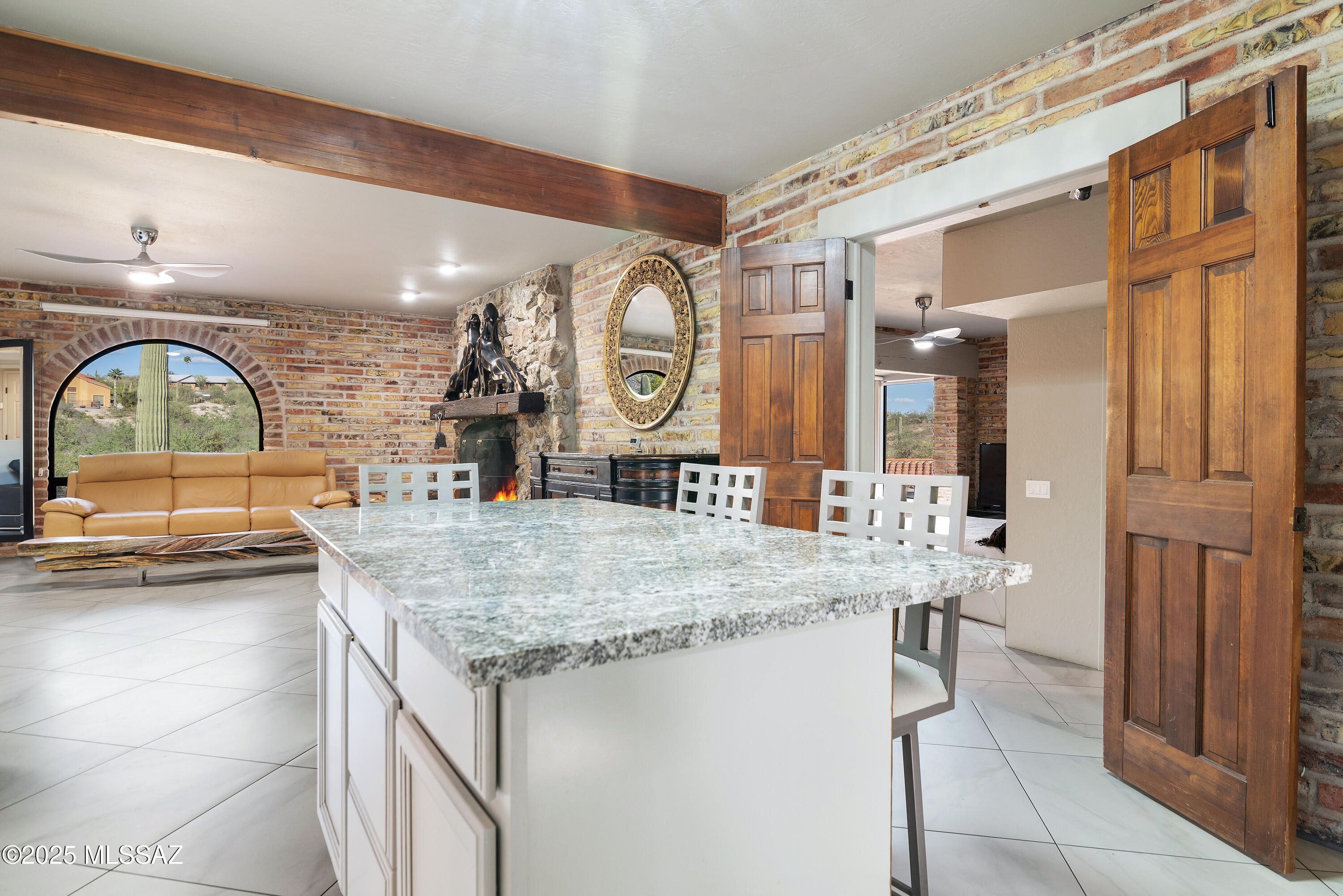 Unsubdivided - Residential Lease