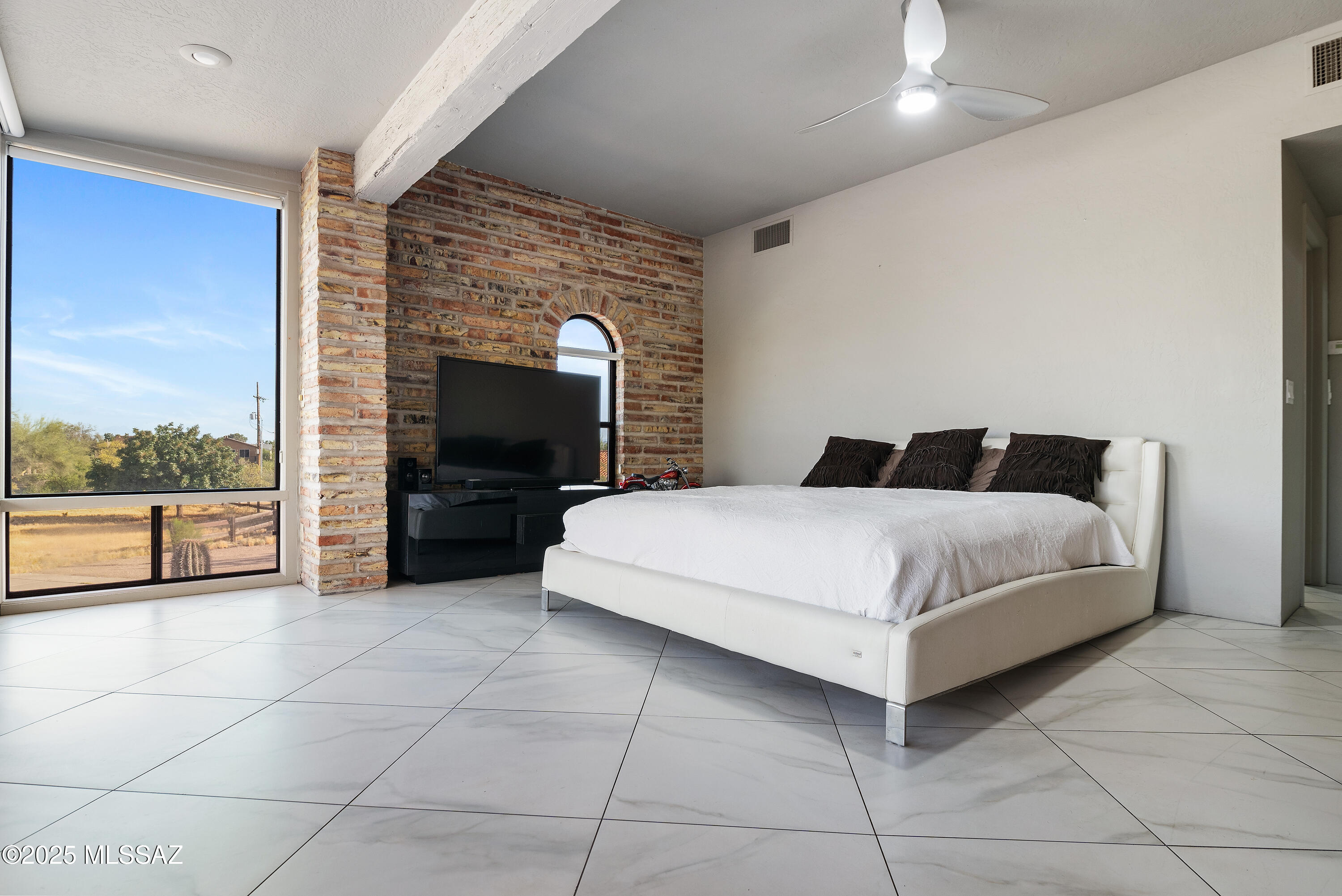 Unsubdivided - Residential Lease