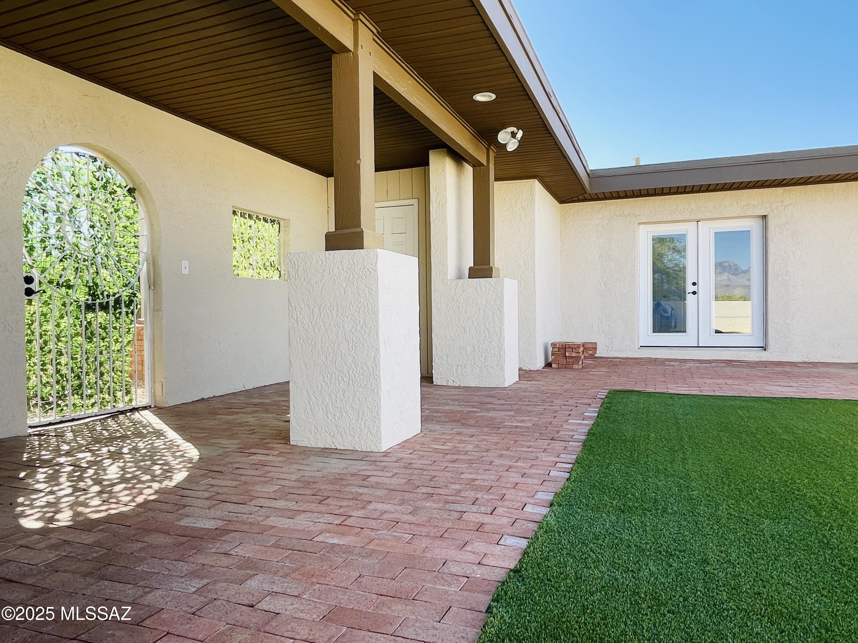 La Cebadilla Estates (1-161) - Residential Lease