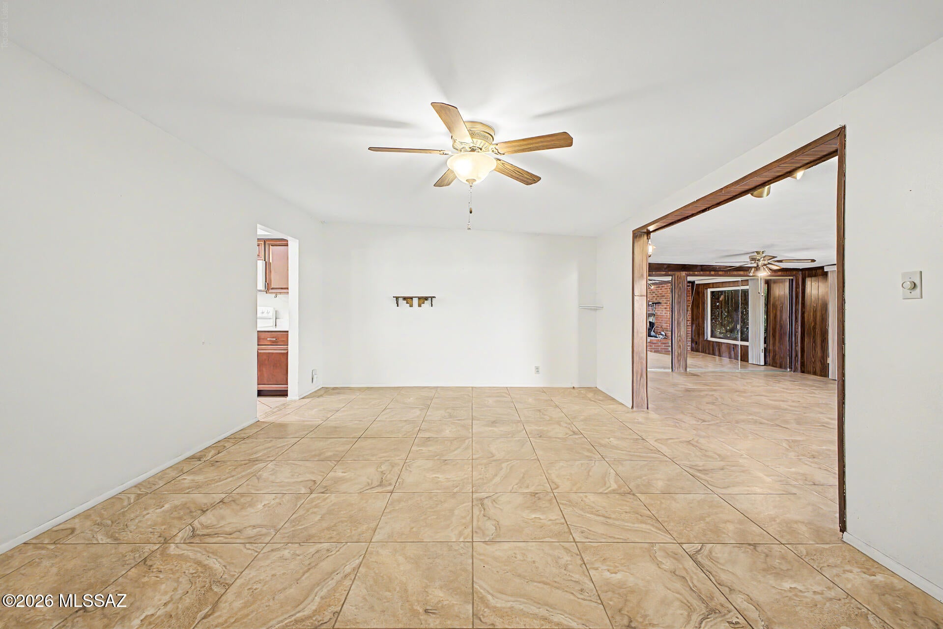 Manana Grande ''''D'''' (425-506) - Residential