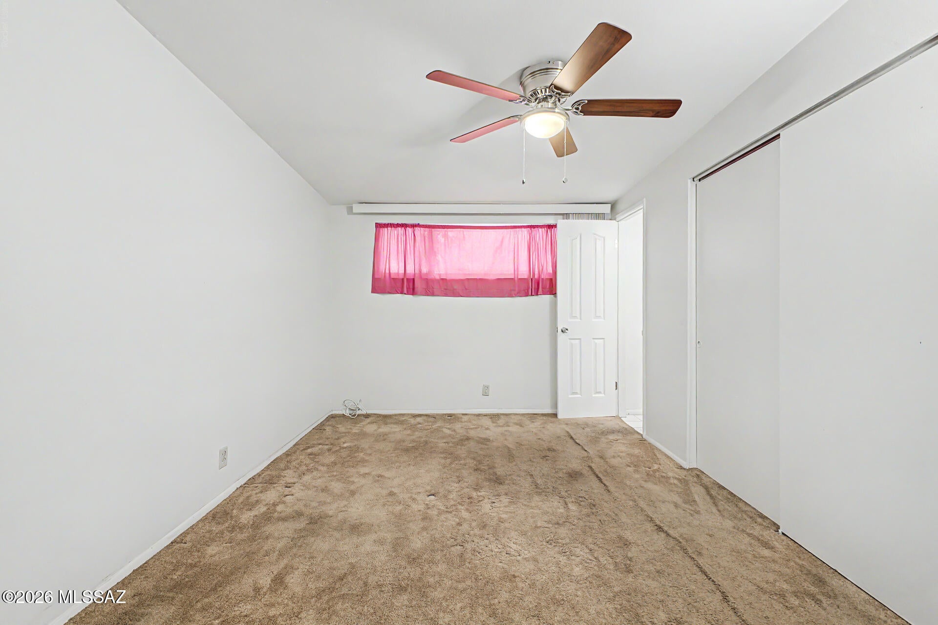Manana Grande ''''D'''' (425-506) - Residential