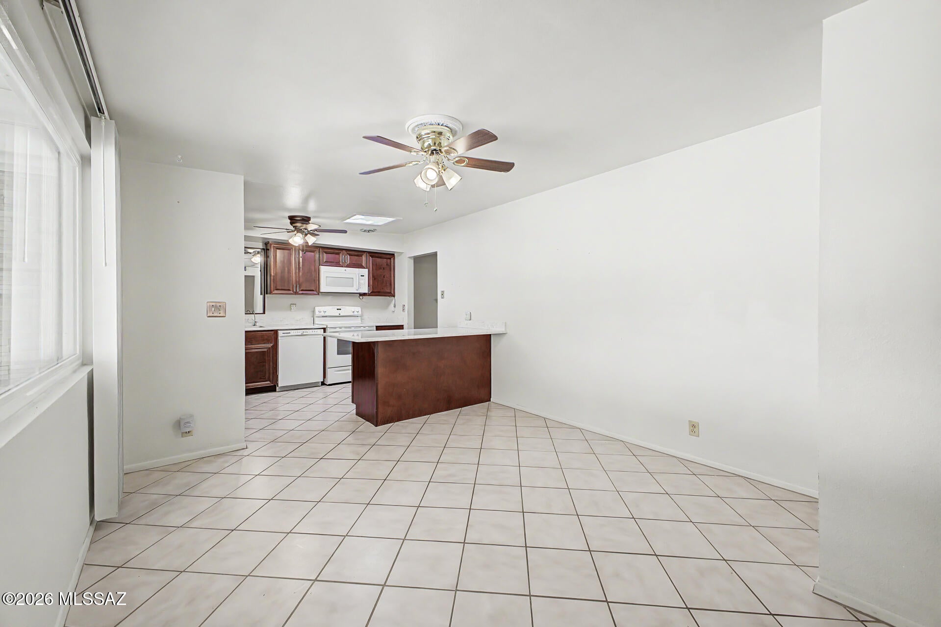 Manana Grande ''''D'''' (425-506) - Residential
