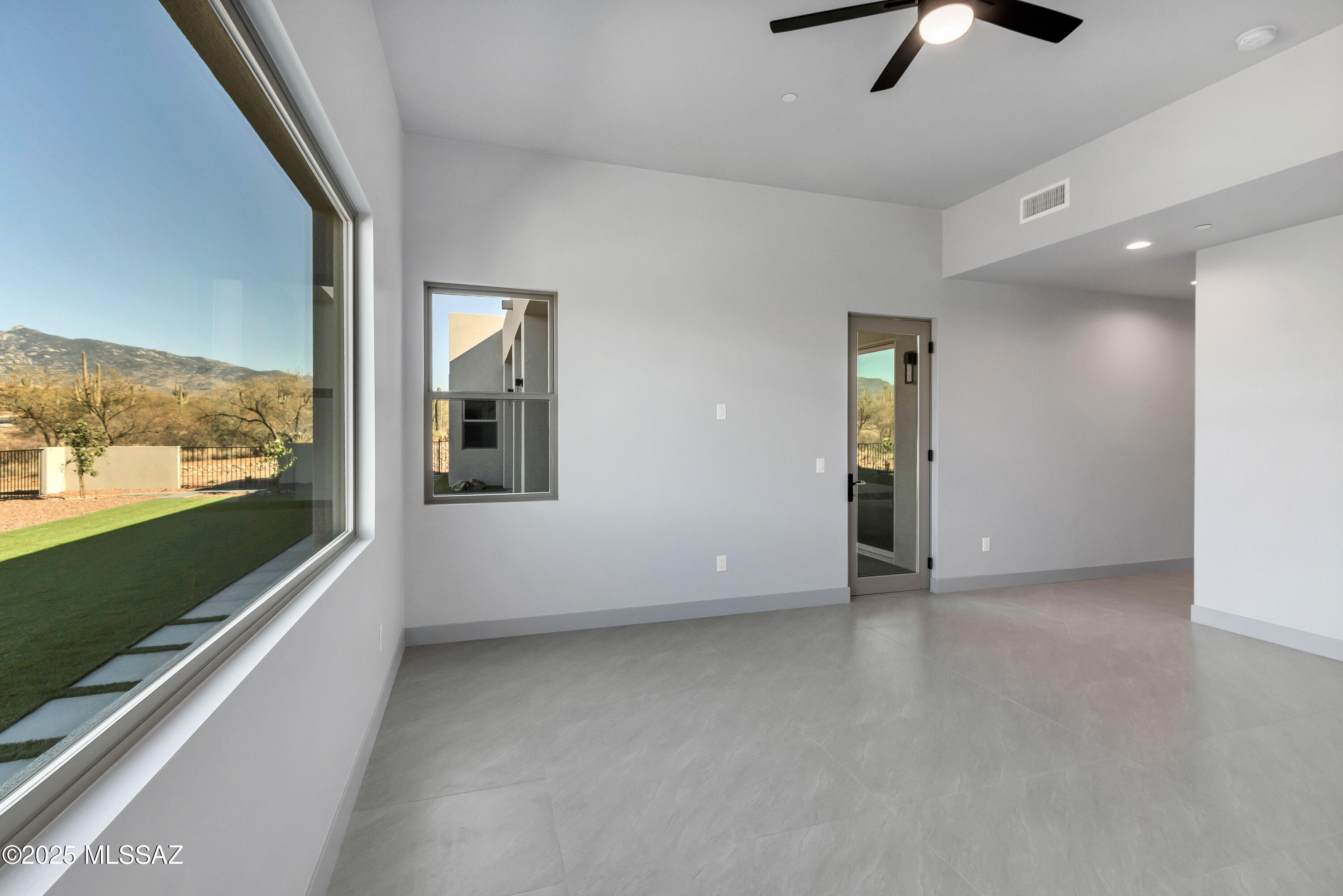 Coyote Creek (1-395) - Residential
