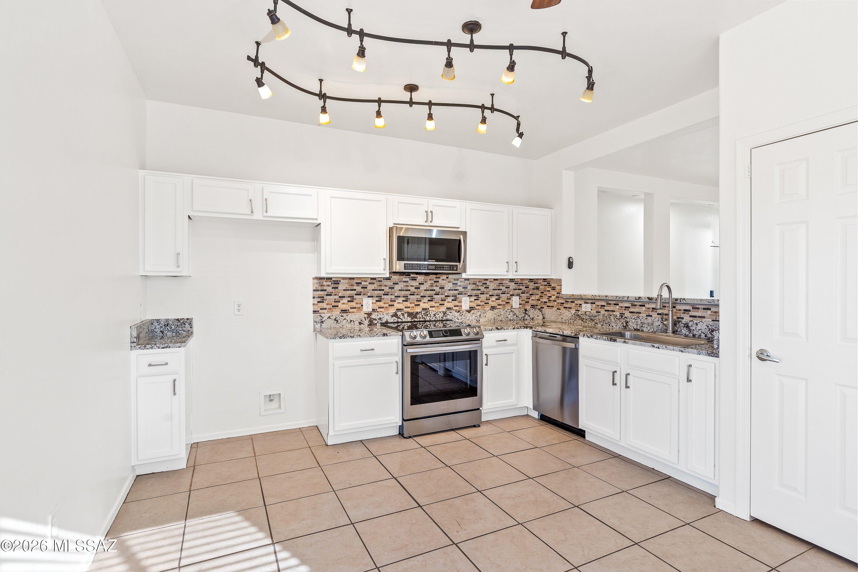 Rancho Valencia (1-583) - Residential Lease