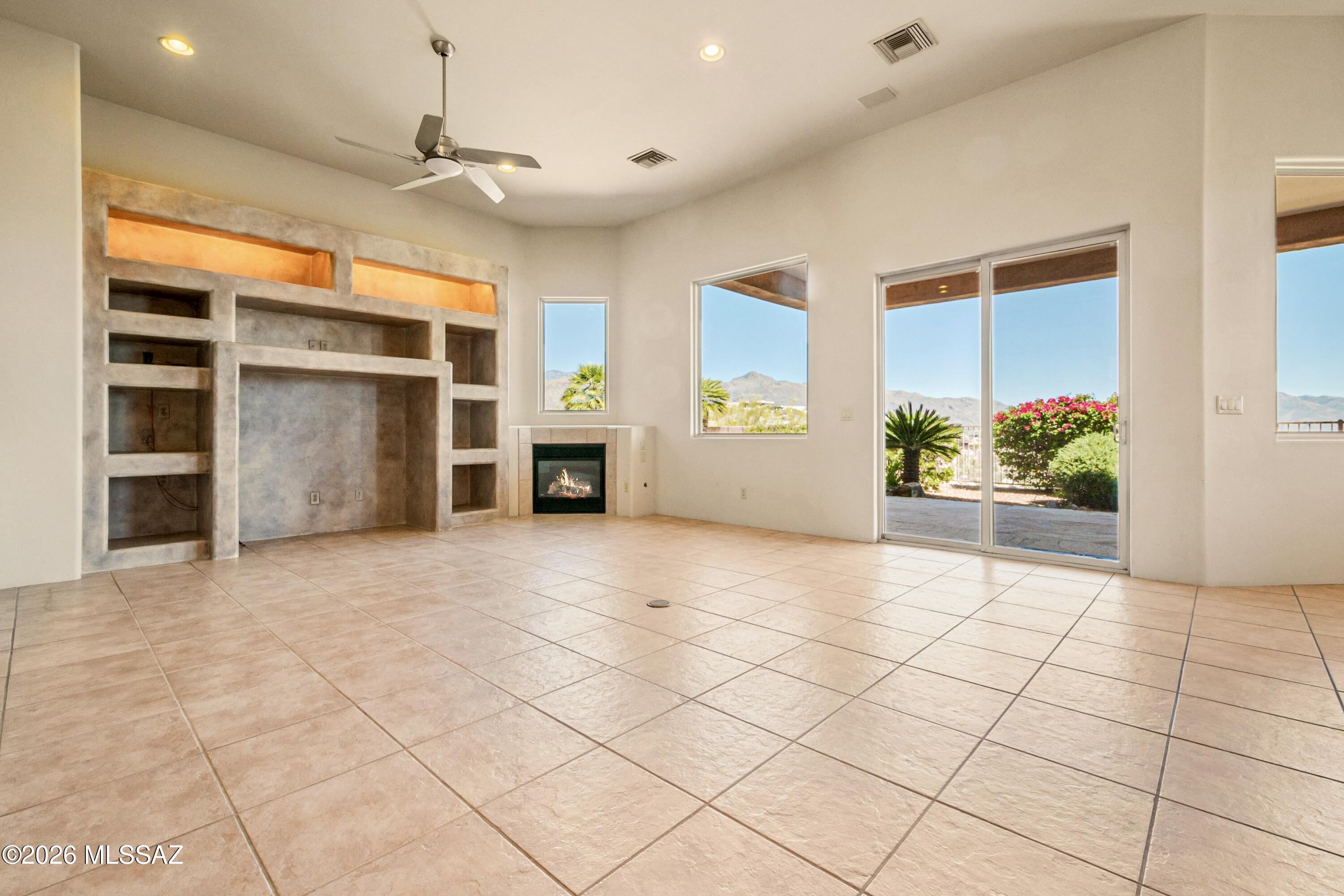 Sabino Mountain (1-290) - Residential