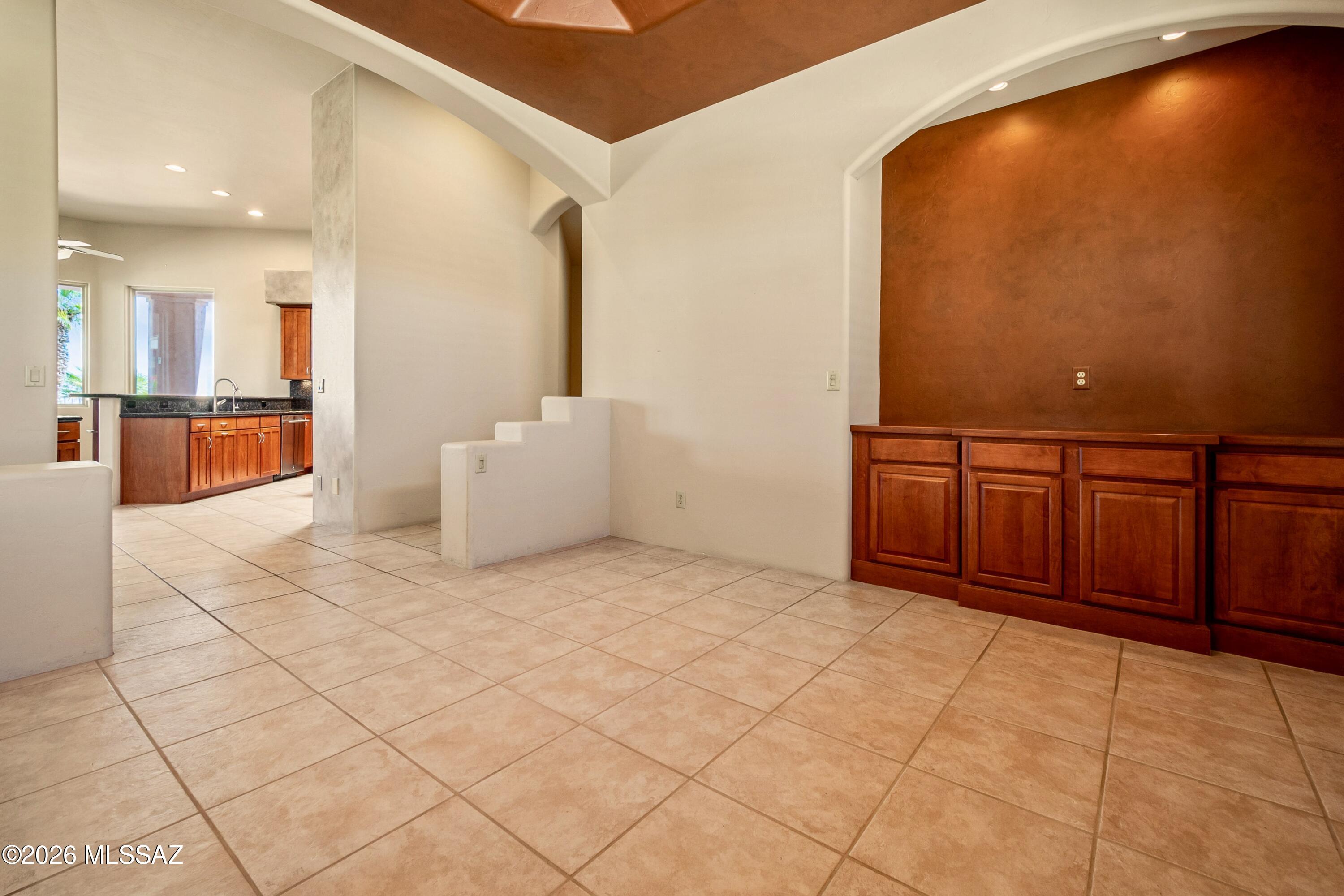 Sabino Mountain (1-290) - Residential