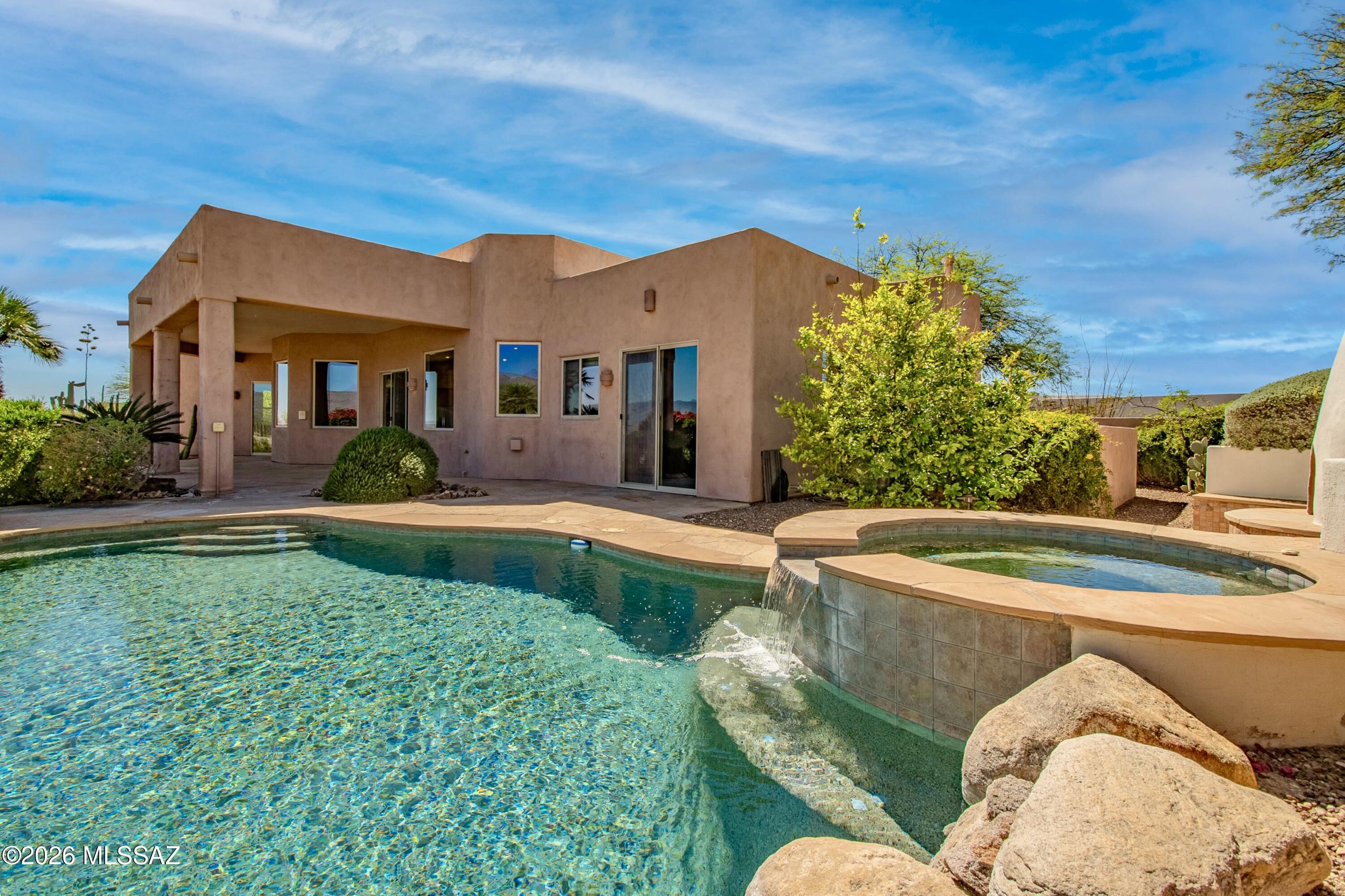 Sabino Mountain (1-290) - Residential
