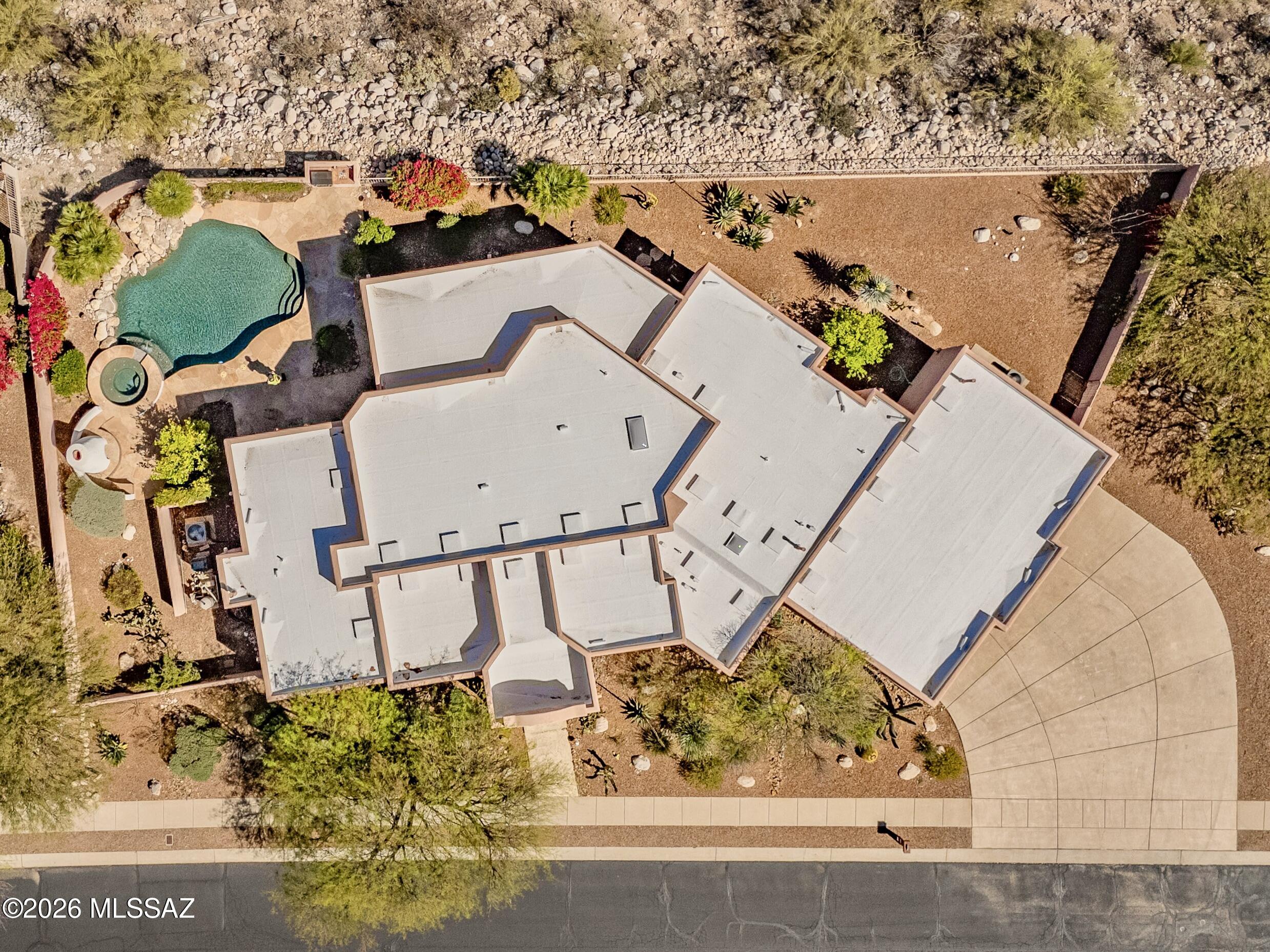 Sabino Mountain (1-290) - Residential