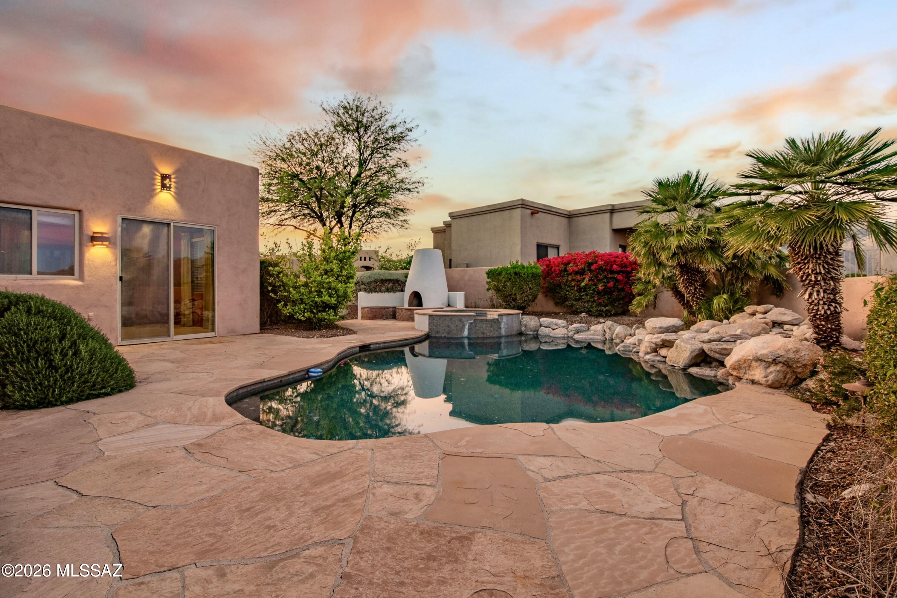 Sabino Mountain (1-290) - Residential
