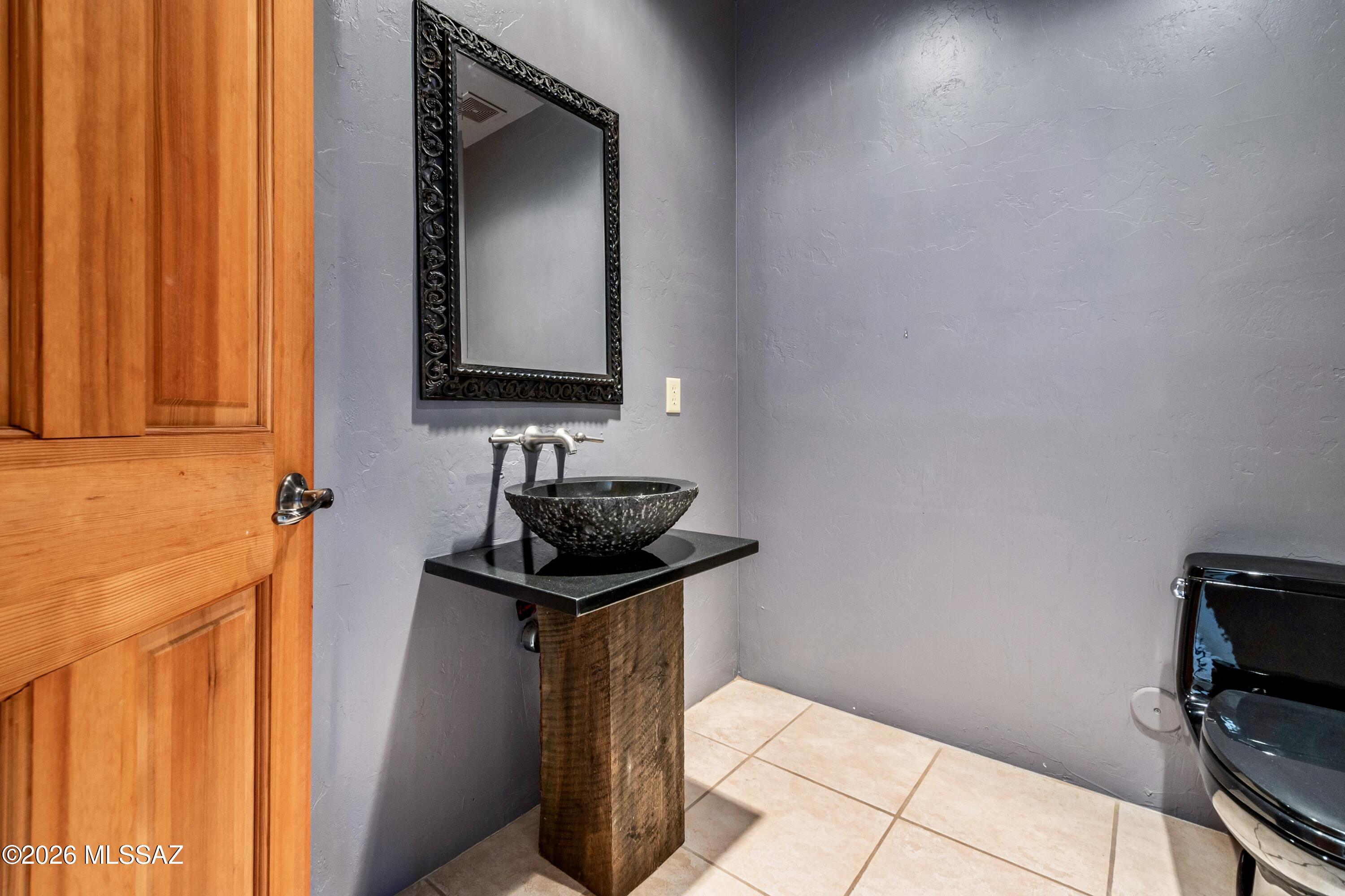 Sabino Mountain (1-290) - Residential