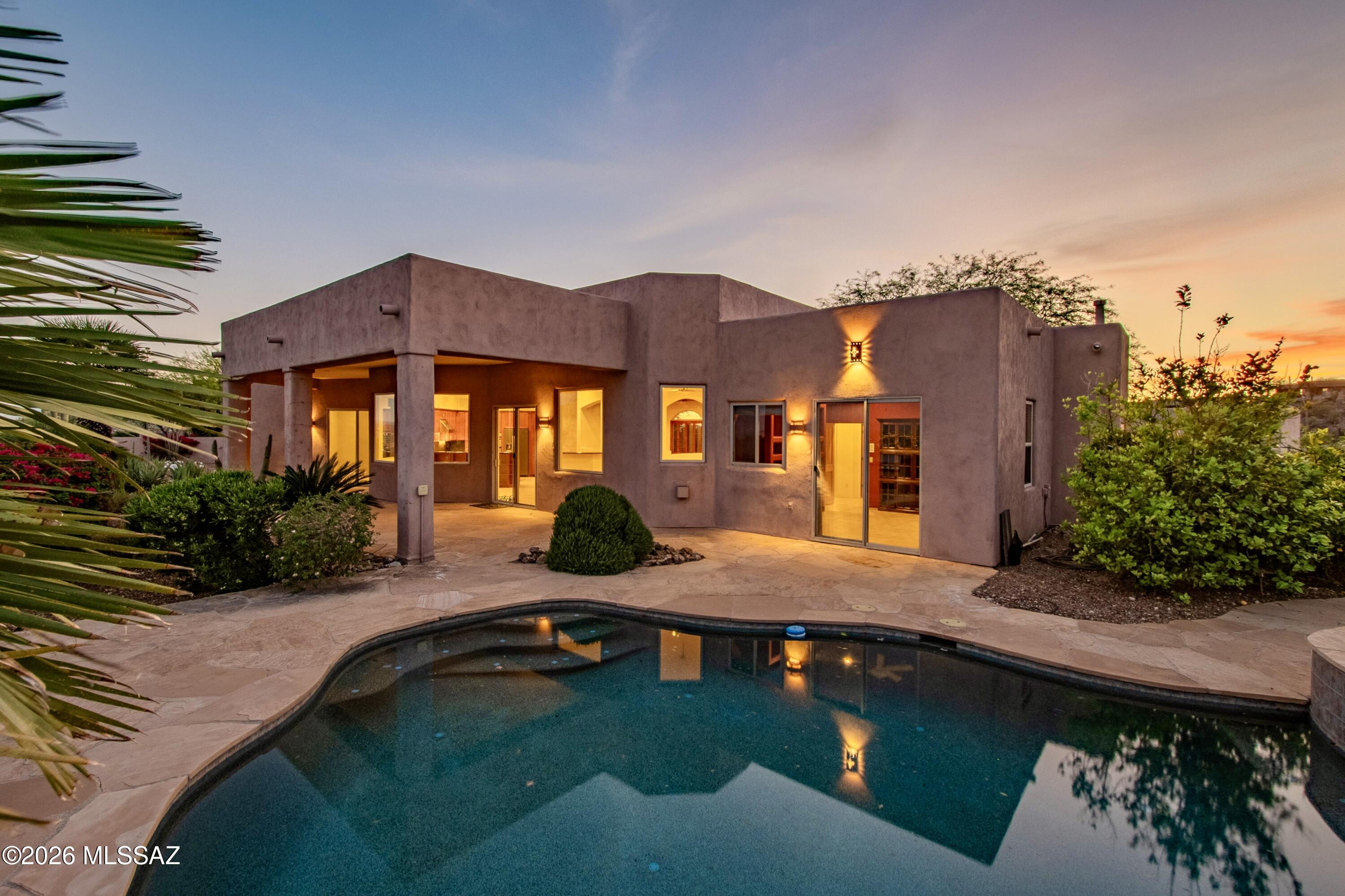 Sabino Mountain (1-290) - Residential