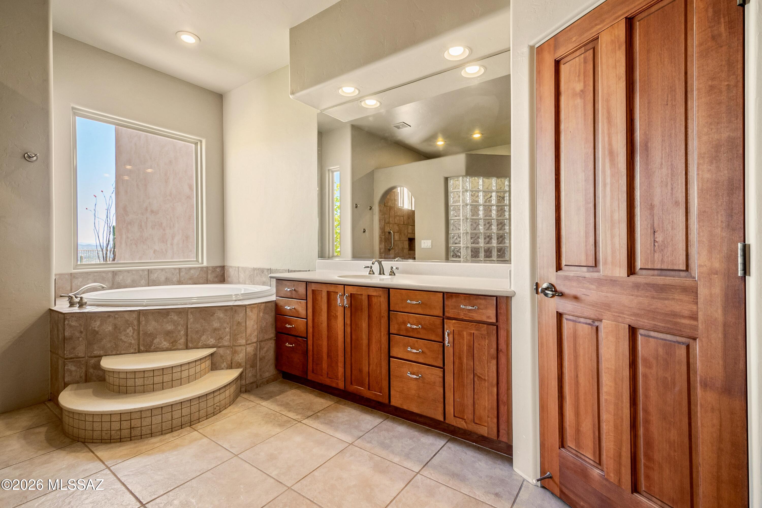 Sabino Mountain (1-290) - Residential