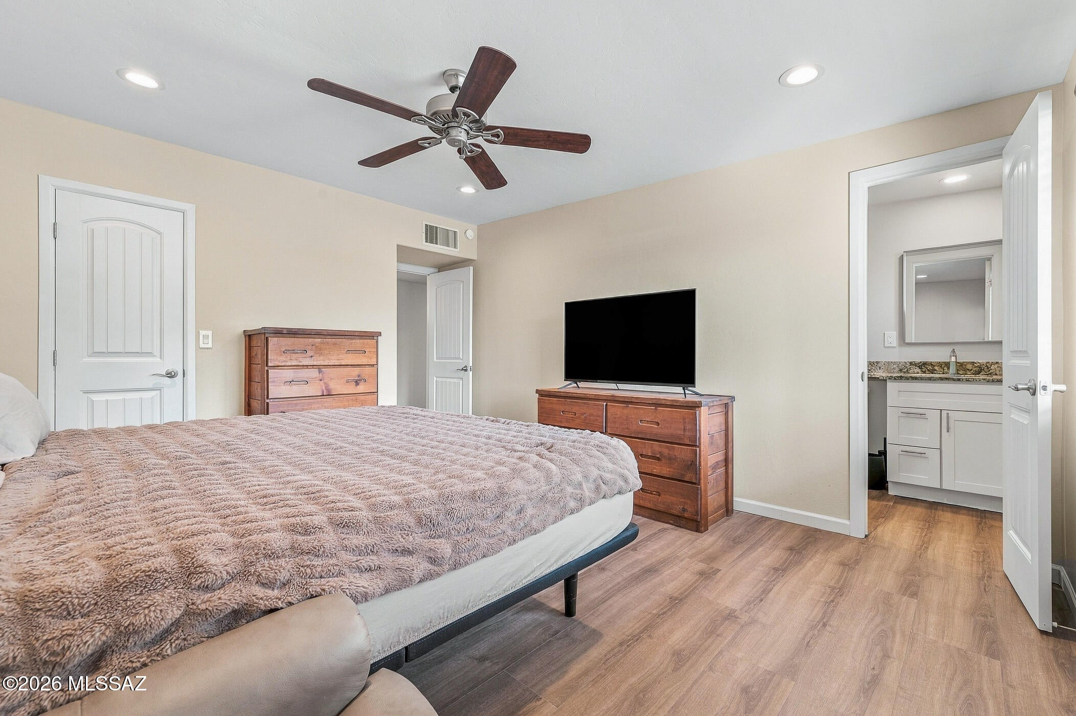 Sherwood Village Terrace (231-546) - Residential