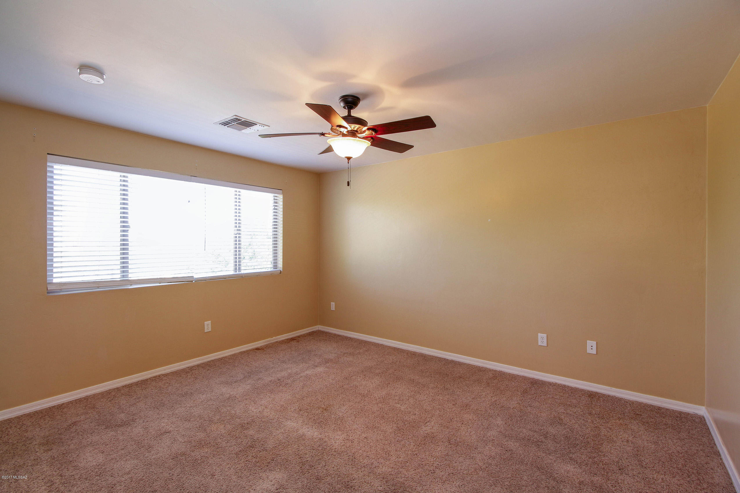 Presidio De Cancion (1-200) - Residential Lease