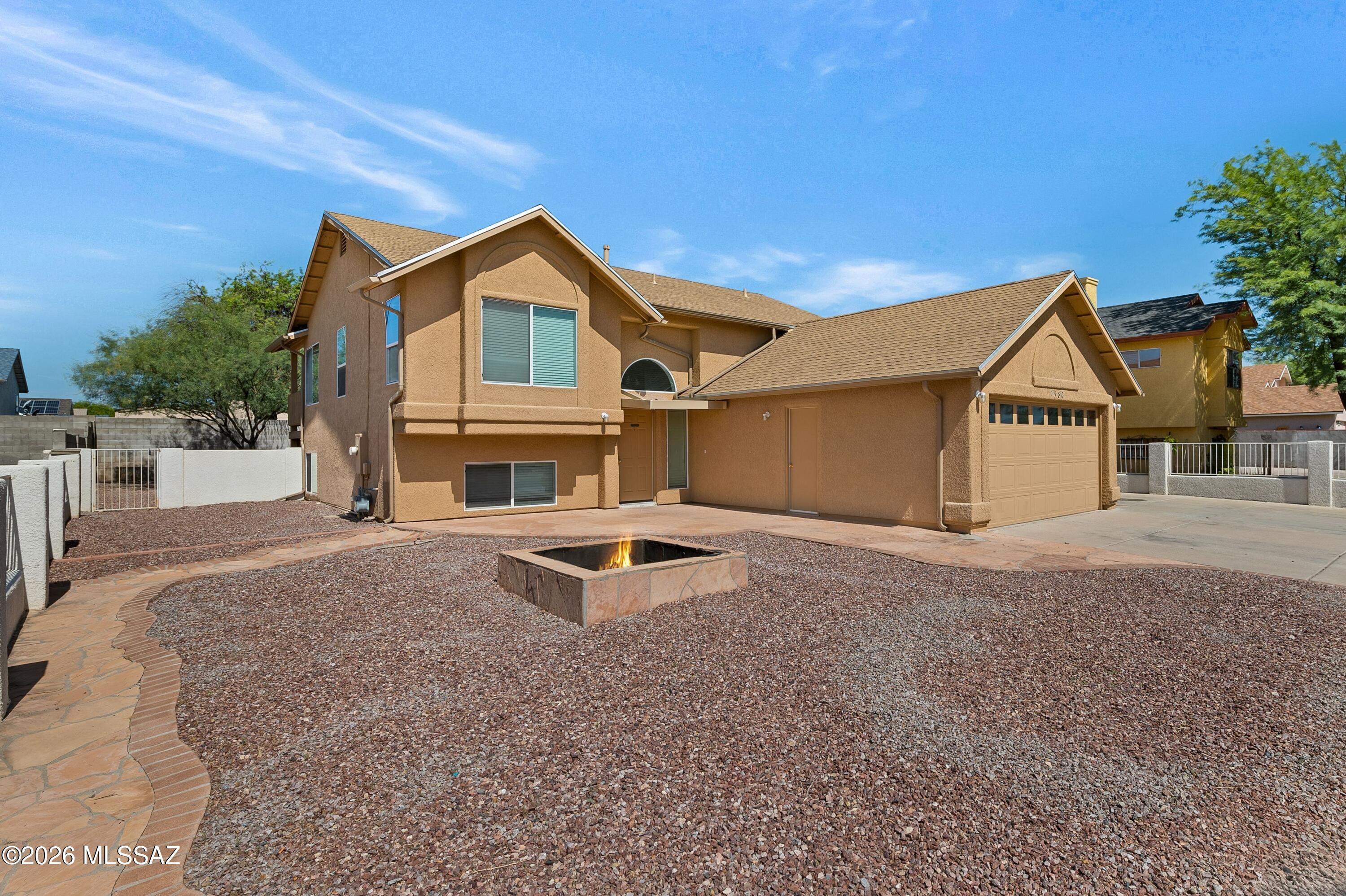 Mission West (1-370) - Residential
