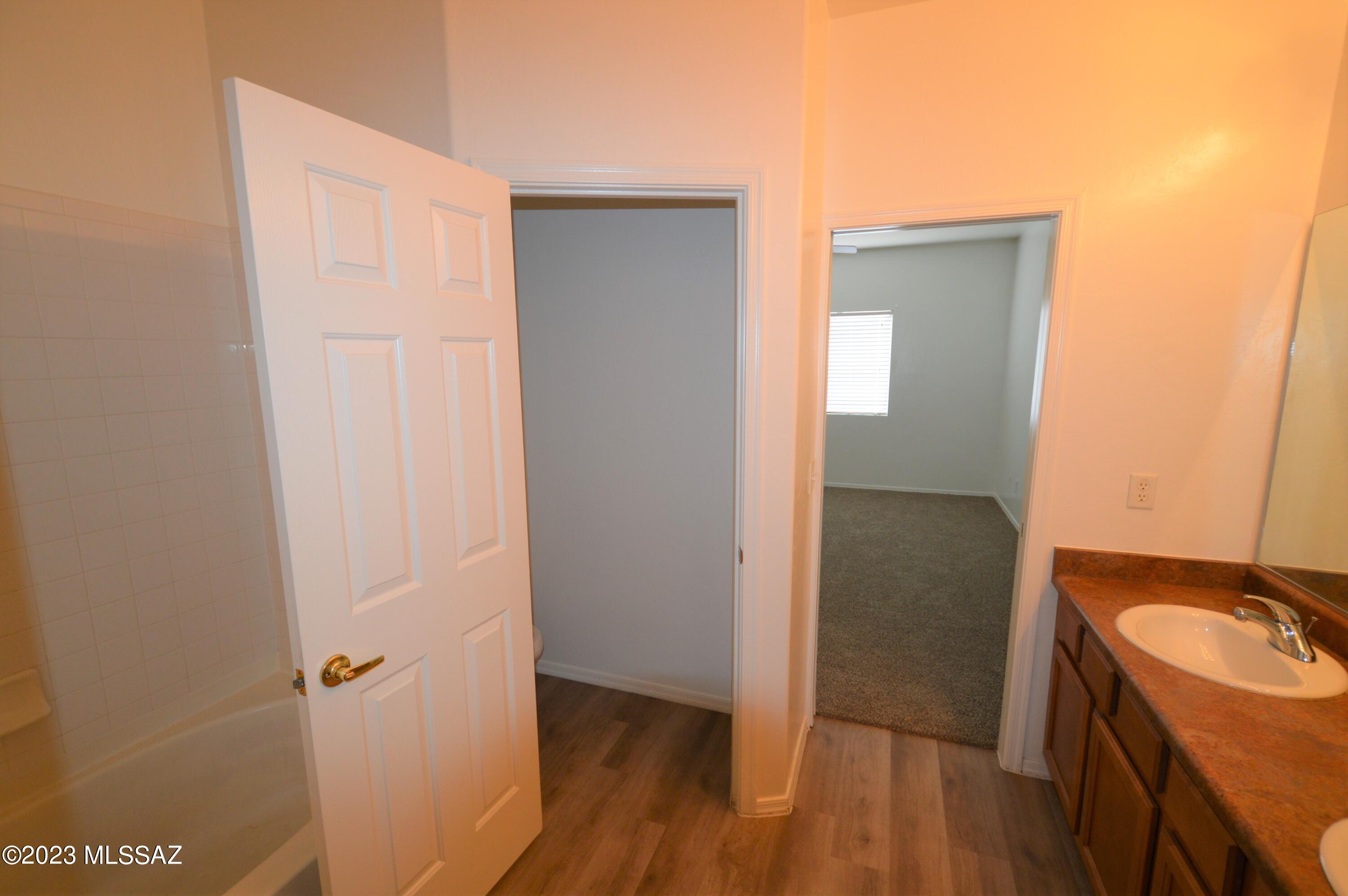 La Joya Verde (1-75) - Residential Lease
