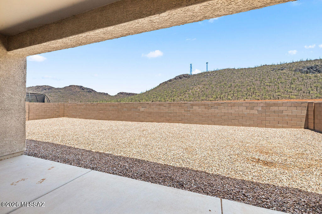 Saguaro Bloom 7B - Residential
