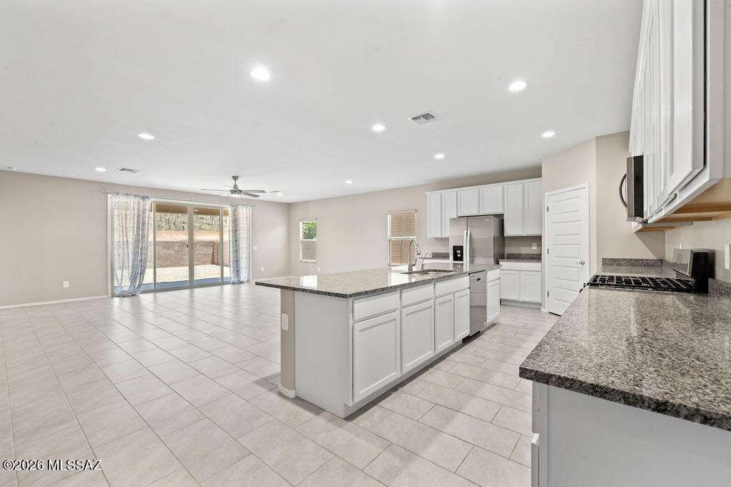 Saguaro Bloom 7B - Residential