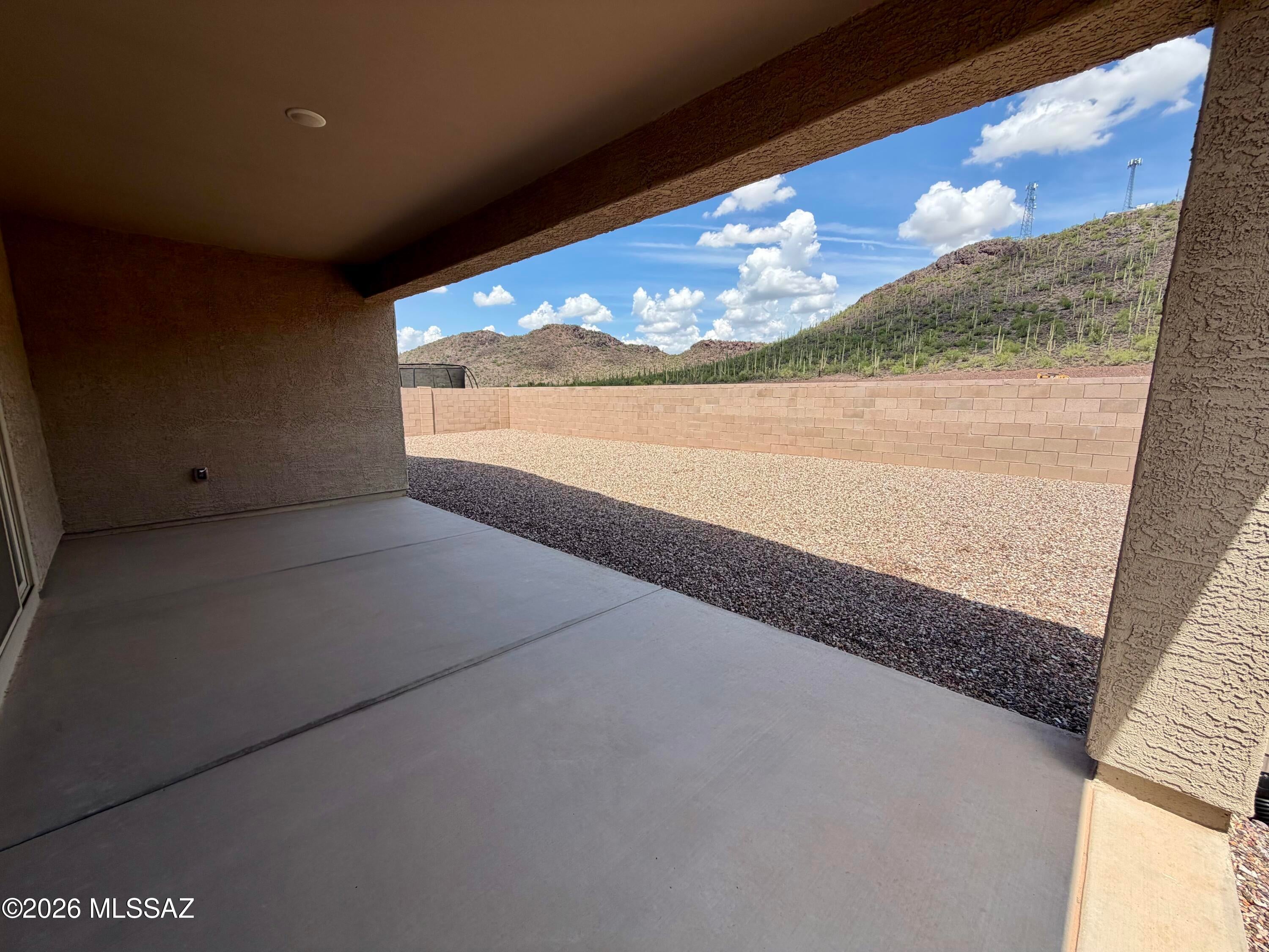 Saguaro Bloom 7B - Residential
